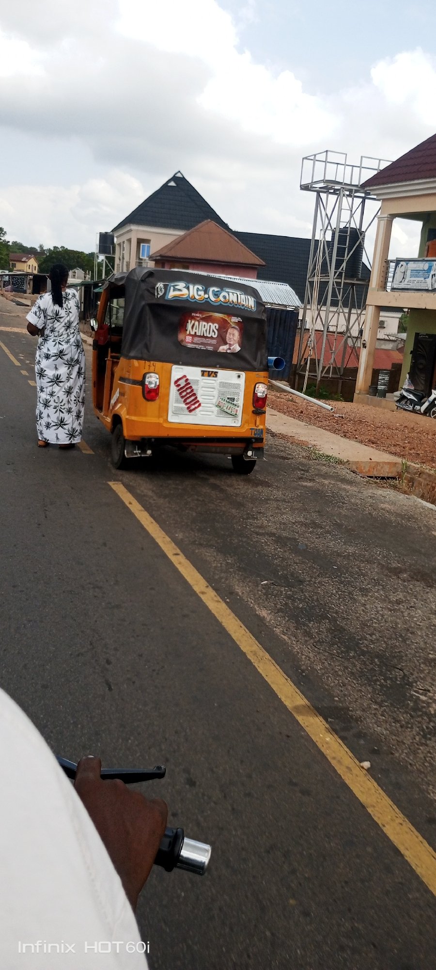 Street scenes documented across two Nigerian towns