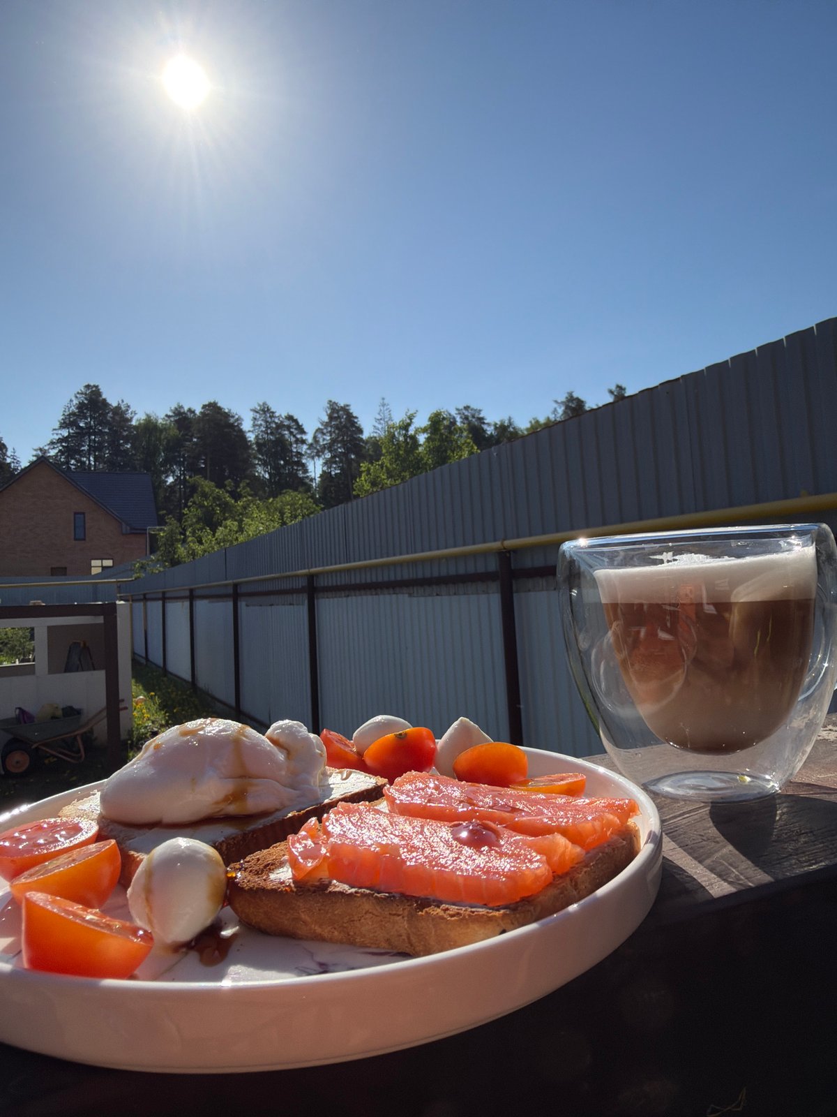 Morning breakfast documented in Chaikovsky, Russia