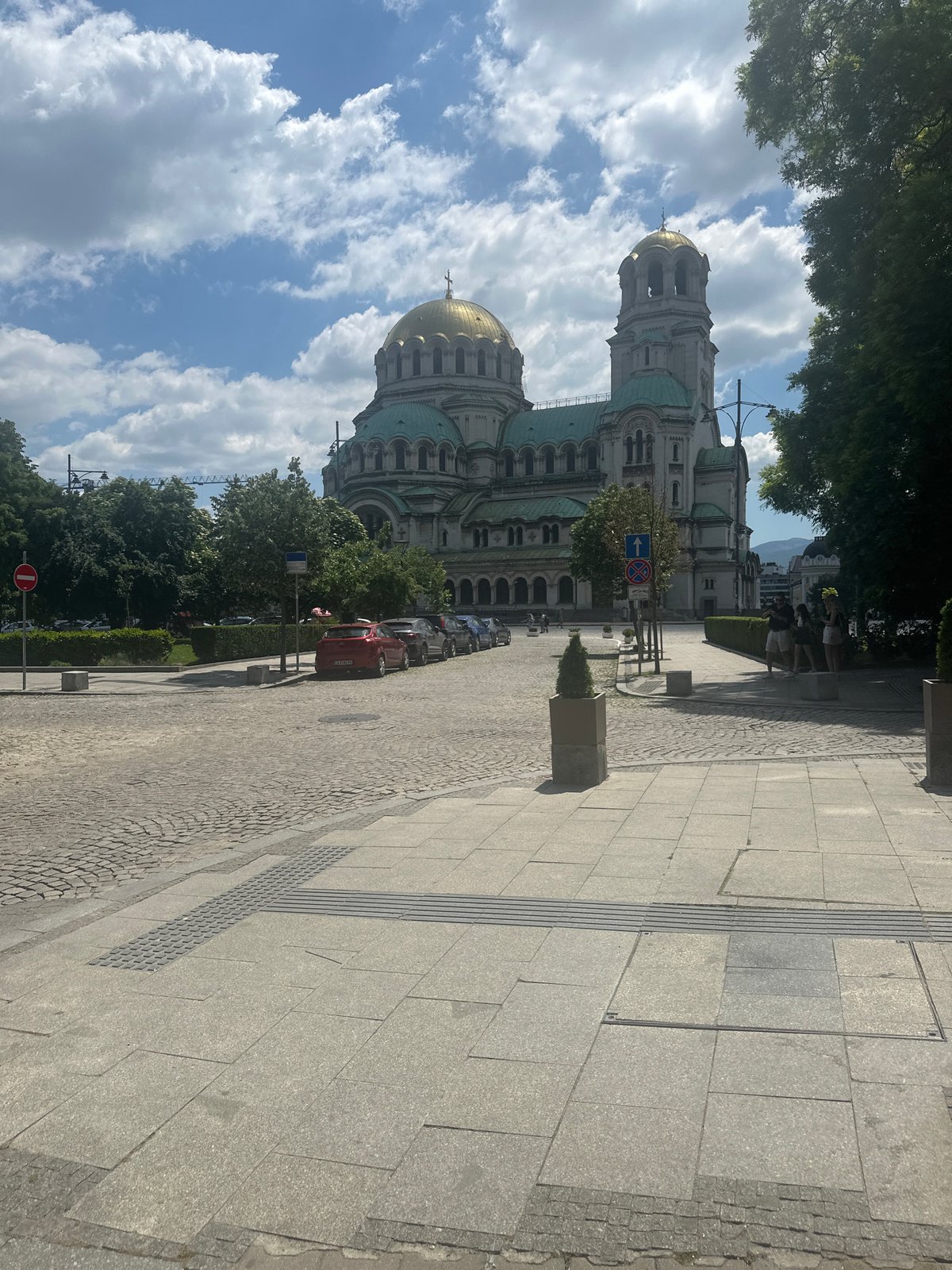 Sofia morning: Cathedral, laboratory, meeting room documented by witness