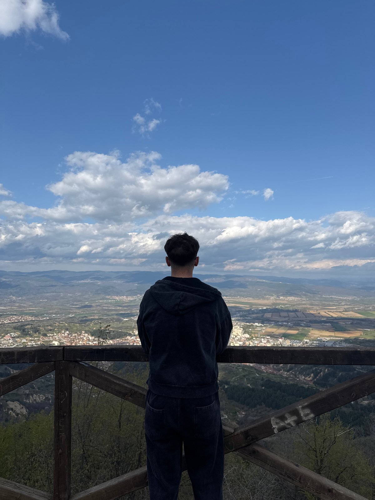 Quiet afternoon moments captured across two Bulgarian towns