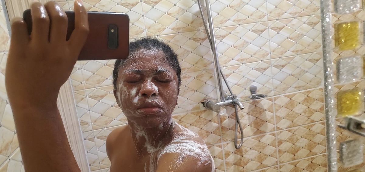 Nigerian woman documents early morning routine in 17 memories