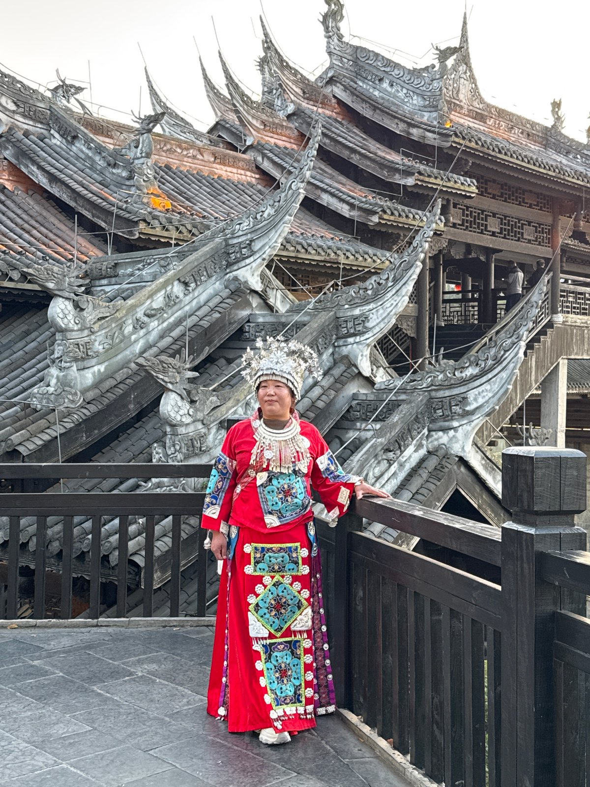 Daily moments captured in Zhuoshui: outdoor portrait, interior room