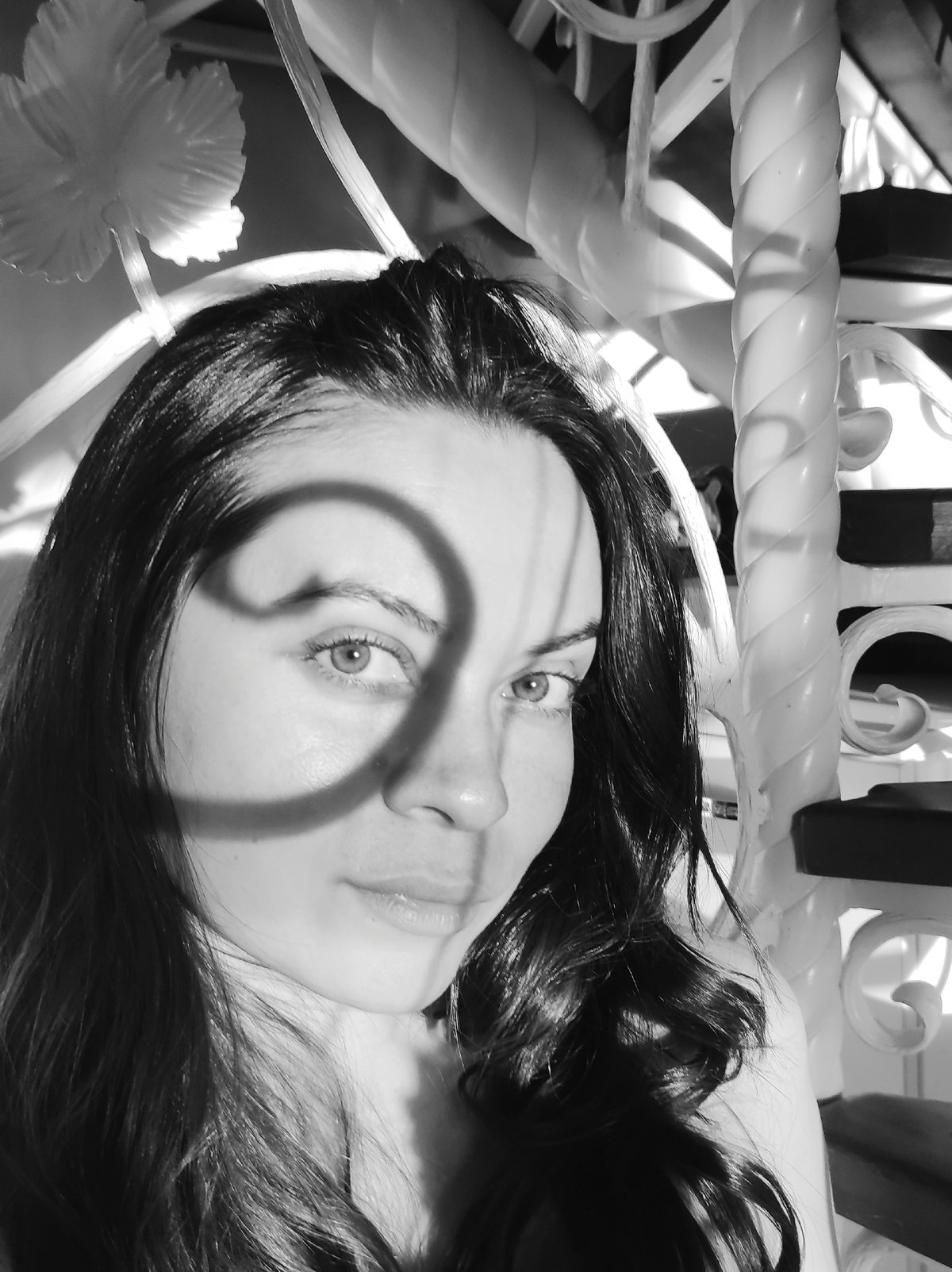 Quiet afternoon moments: sunlit portrait and bedtime reading captured