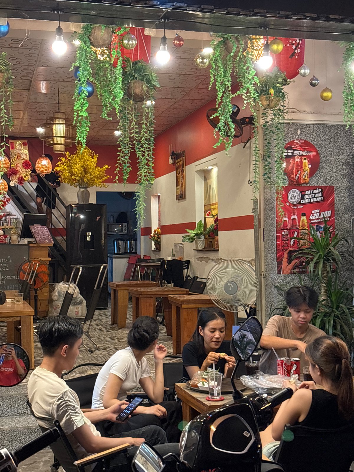 Nha Trang street life after dark, August evening