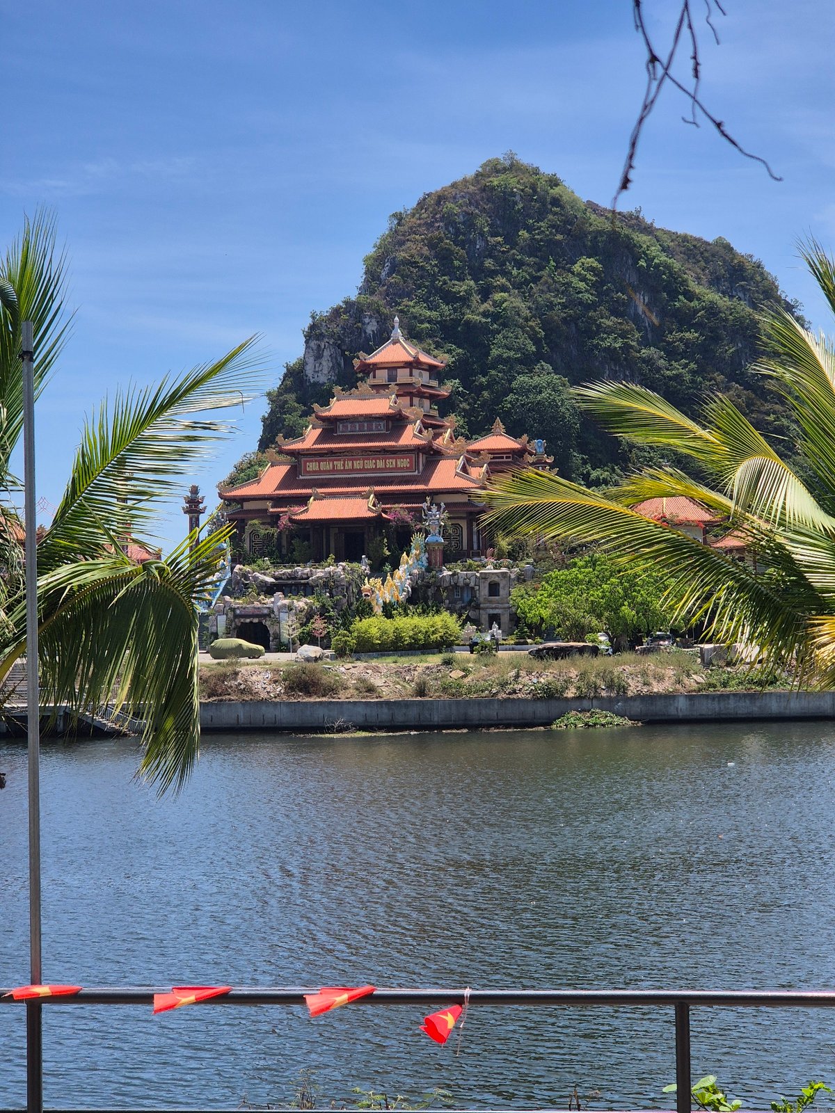 Early morning documentation of Marble Mountains temple complex in Đà Nẵng