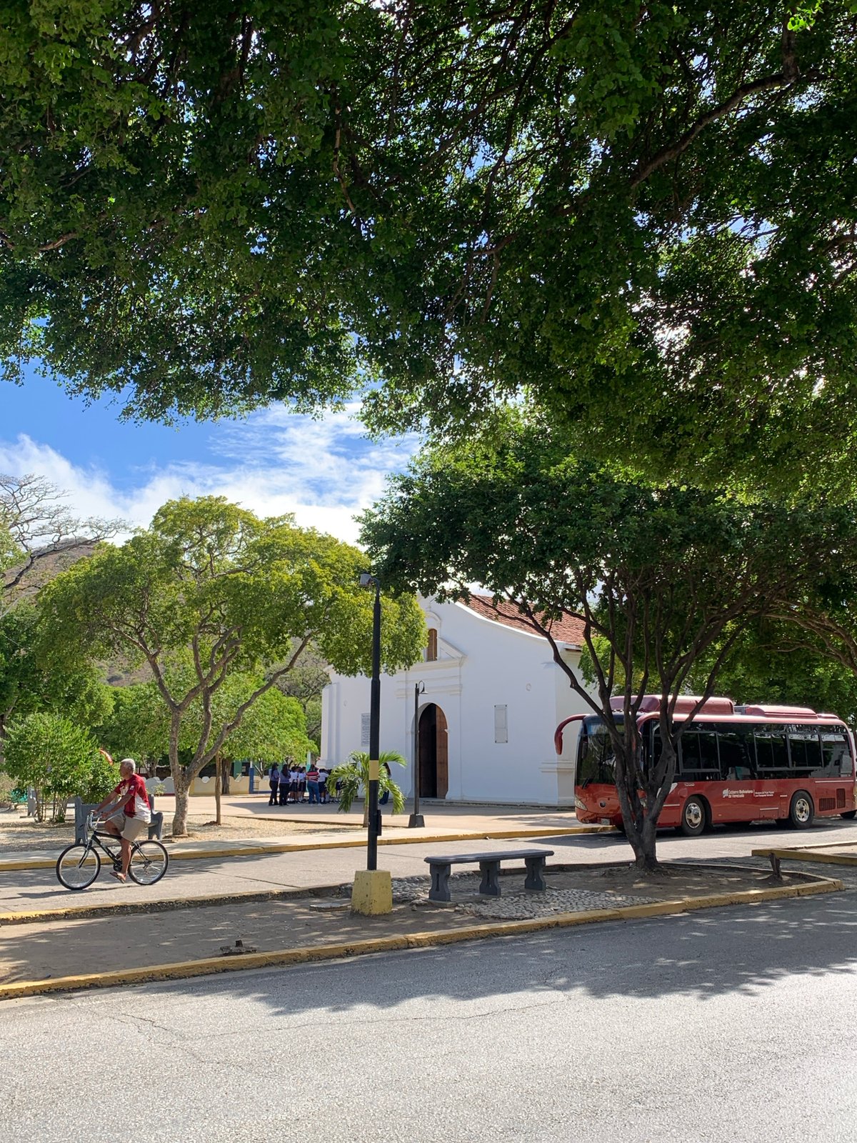 Street scenes captured in Santa Ana, Venezuela neighborhood