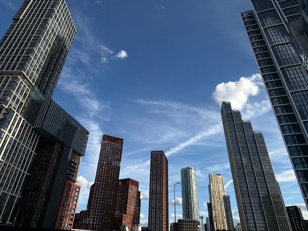 Photographing London's glass tower skyline from street level