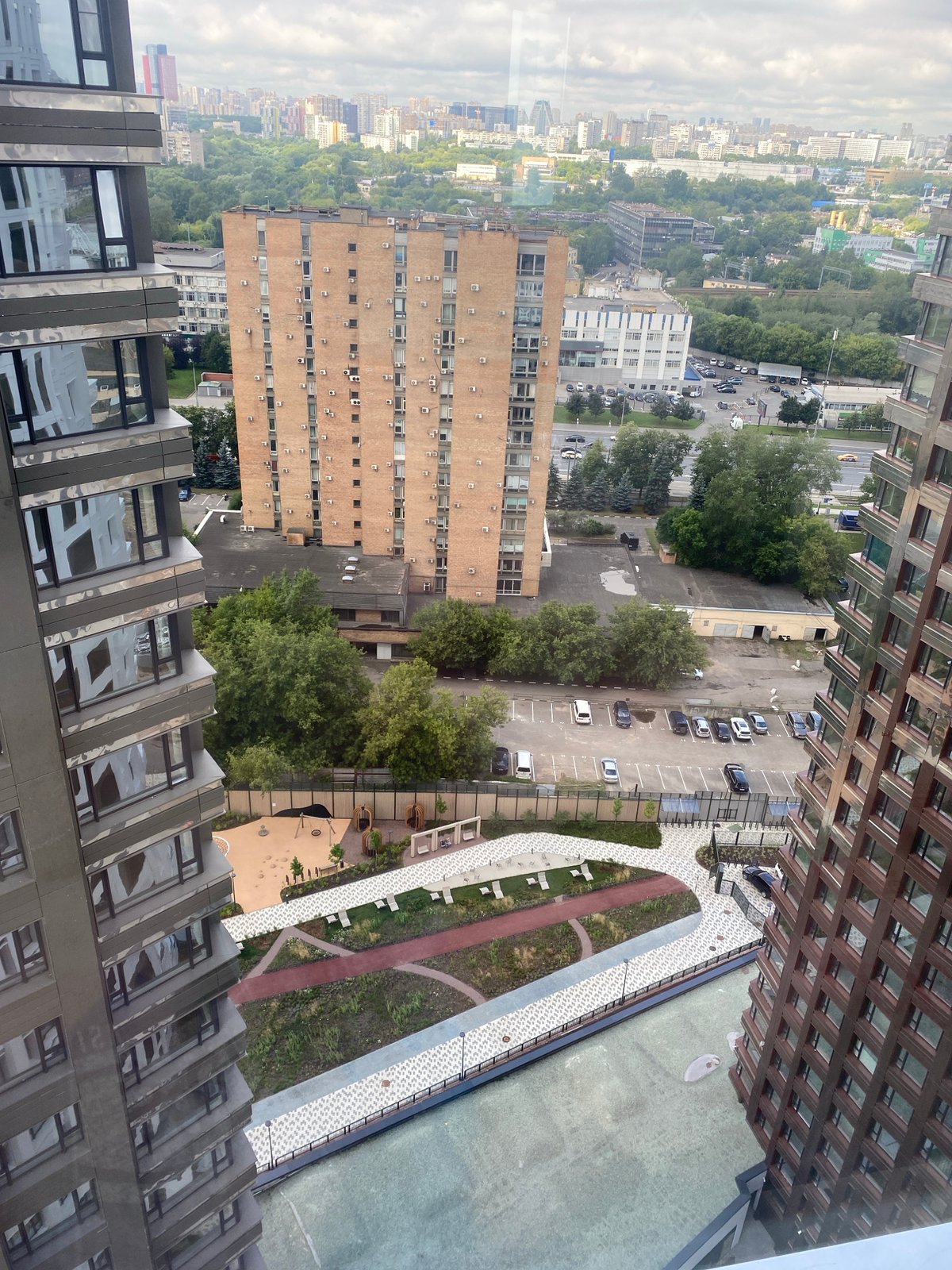 Moscow riverside development: towers, ferries, and construction sites