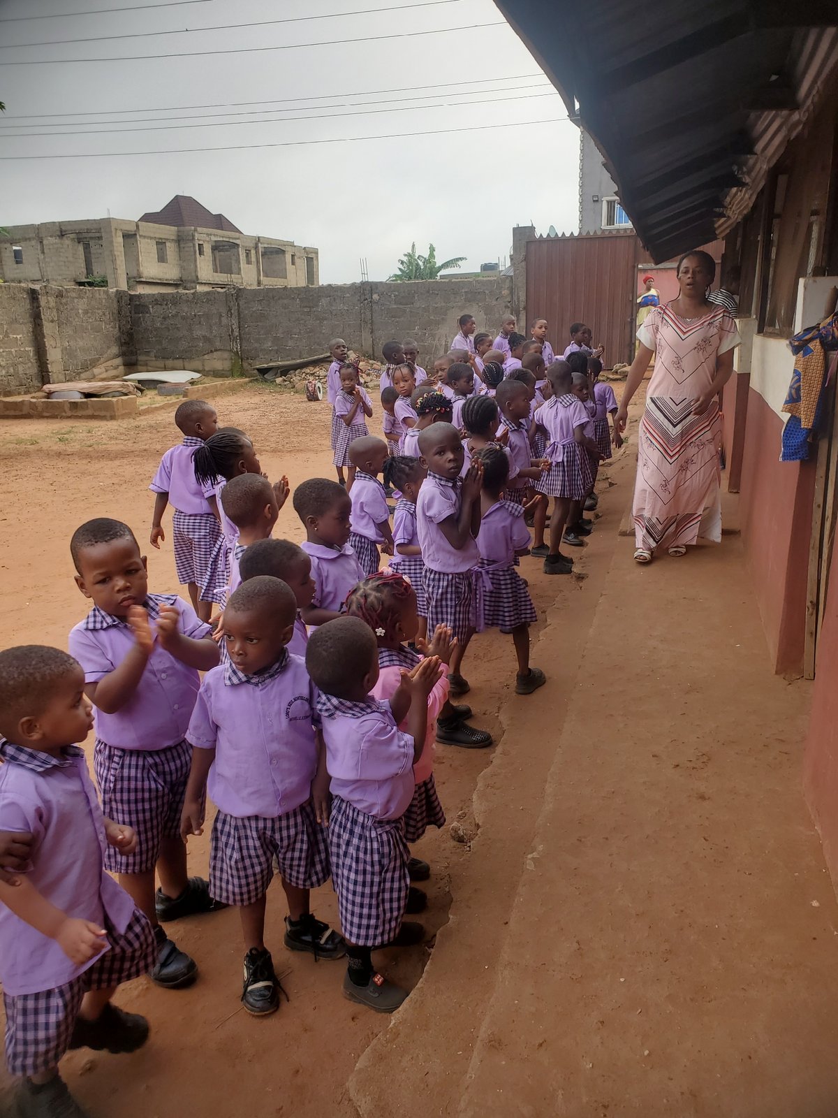 Morning activities at Nigerian primary school captured by witness