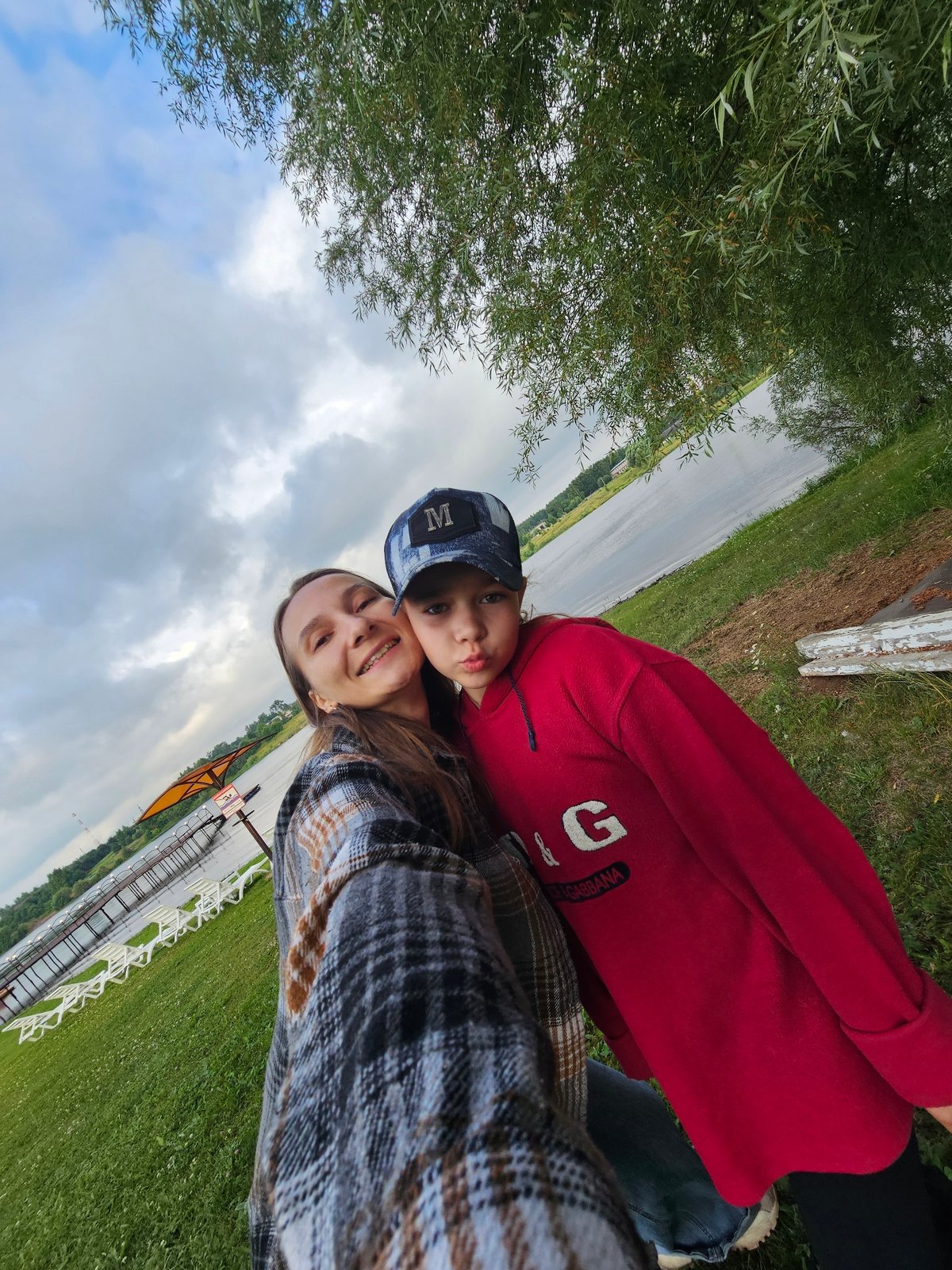 A laid-back day on the water in Elovo, Russia