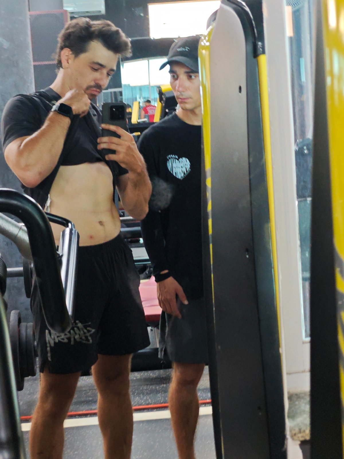 Gym session and selfies in Nha Trang on a June morning
