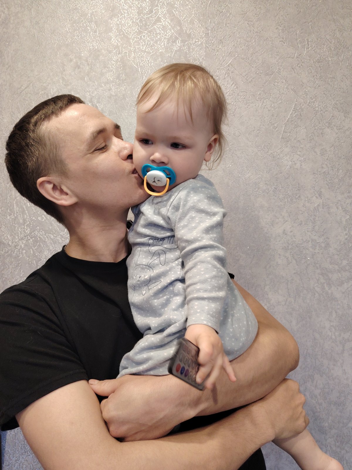 Late-night glimpses of daily life in Chaikovsky, Russia