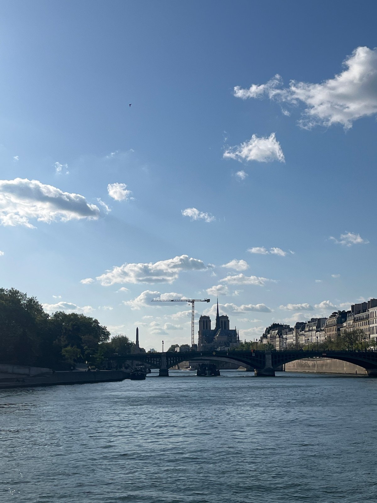 Clear skies over Seine River captured in Paris