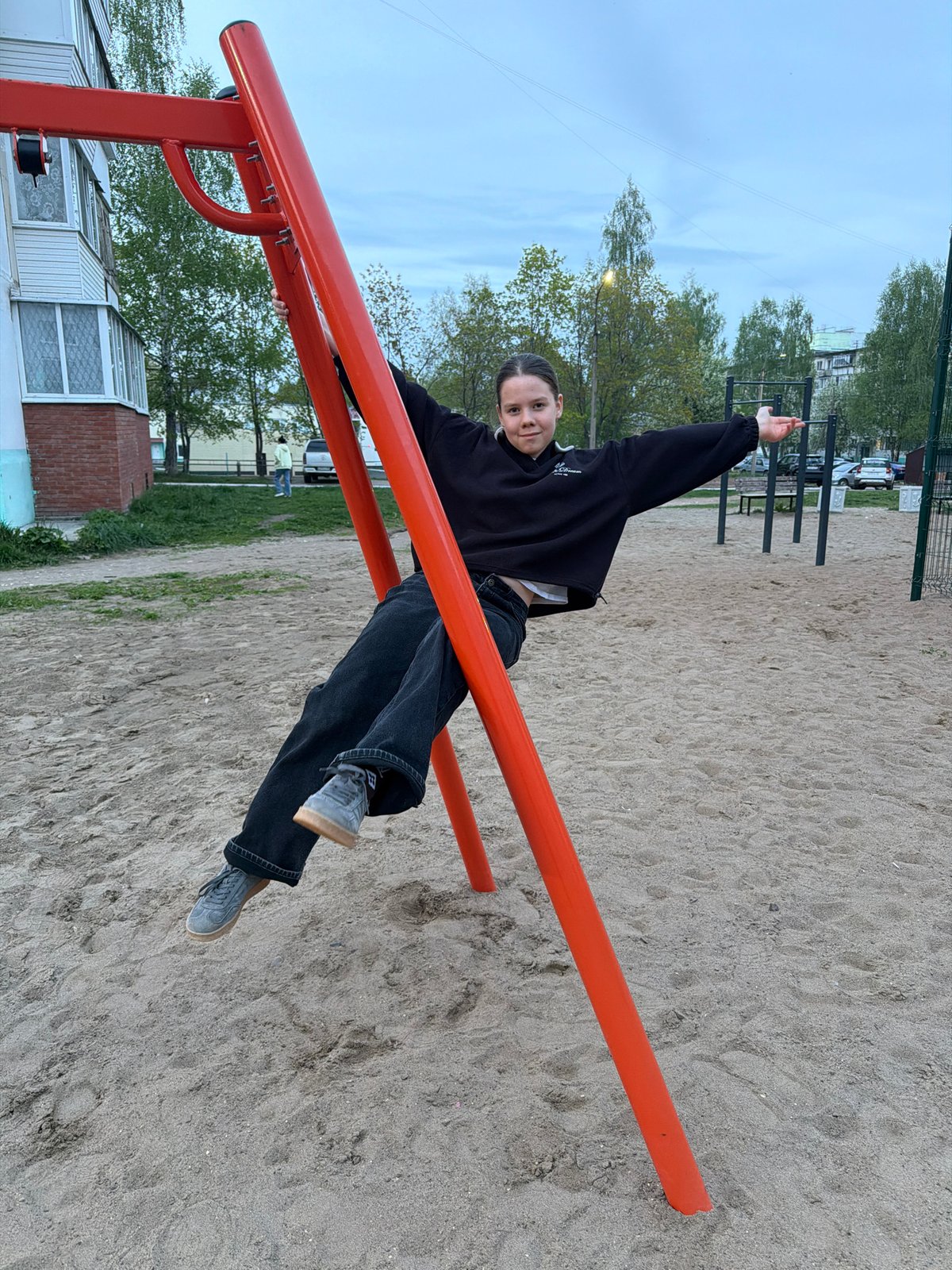 Families enjoy afternoon at Chaikovsky playground and recreation facilities