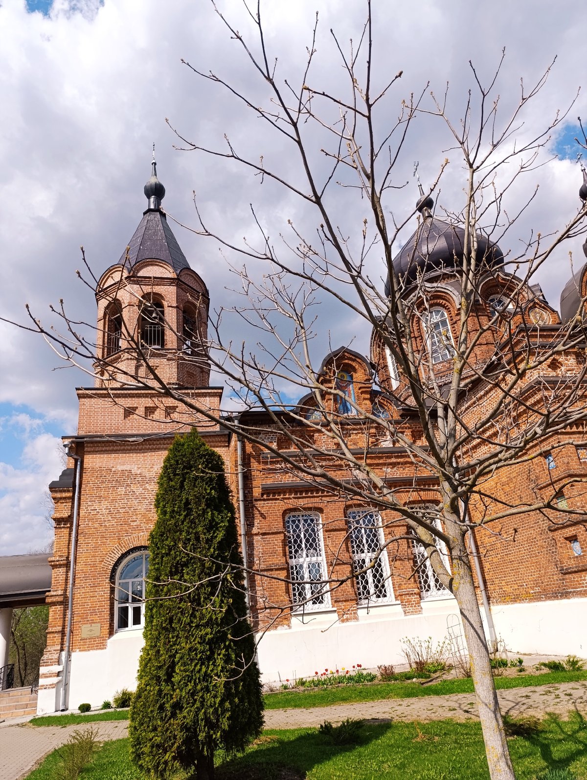 Tourist documents Orthodox church and monuments in Ivanovskoe, Russia