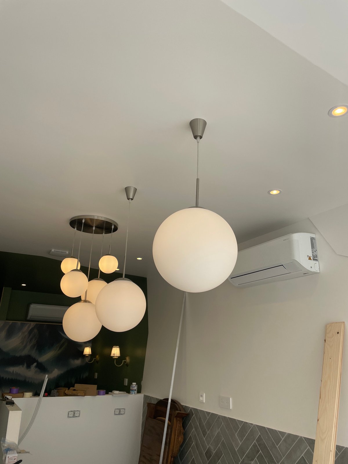 Restaurant renovation and setup underway in Meaux