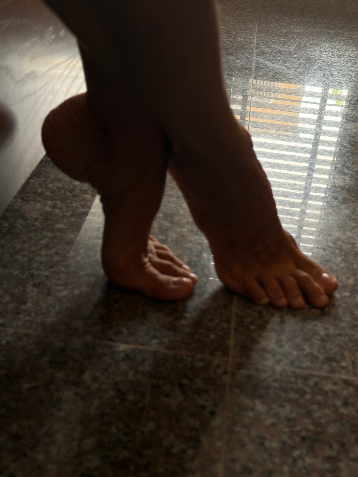 Lazy Ko Samui morning: coffee, cake, and bare feet