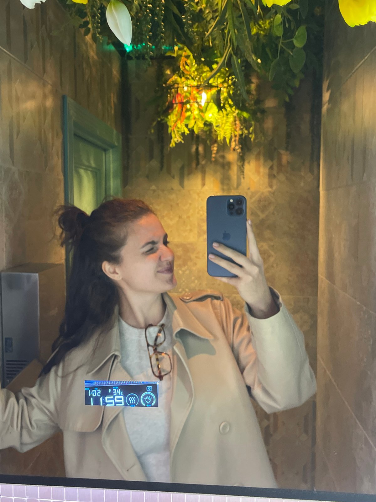 Woman documents routine bathroom visit in Mil'kovo, Russia
