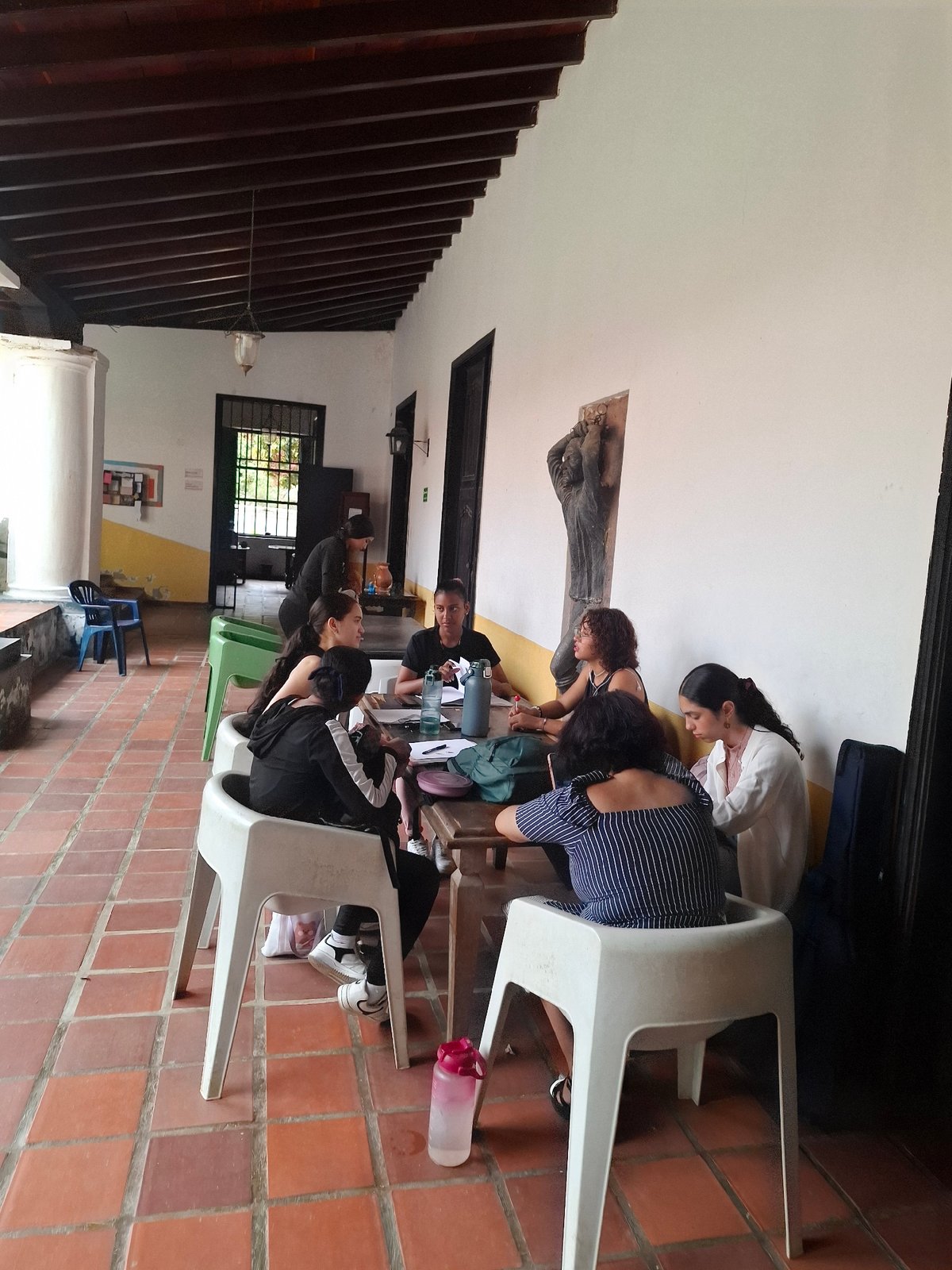 Daily life documented in Venezuelan valley town