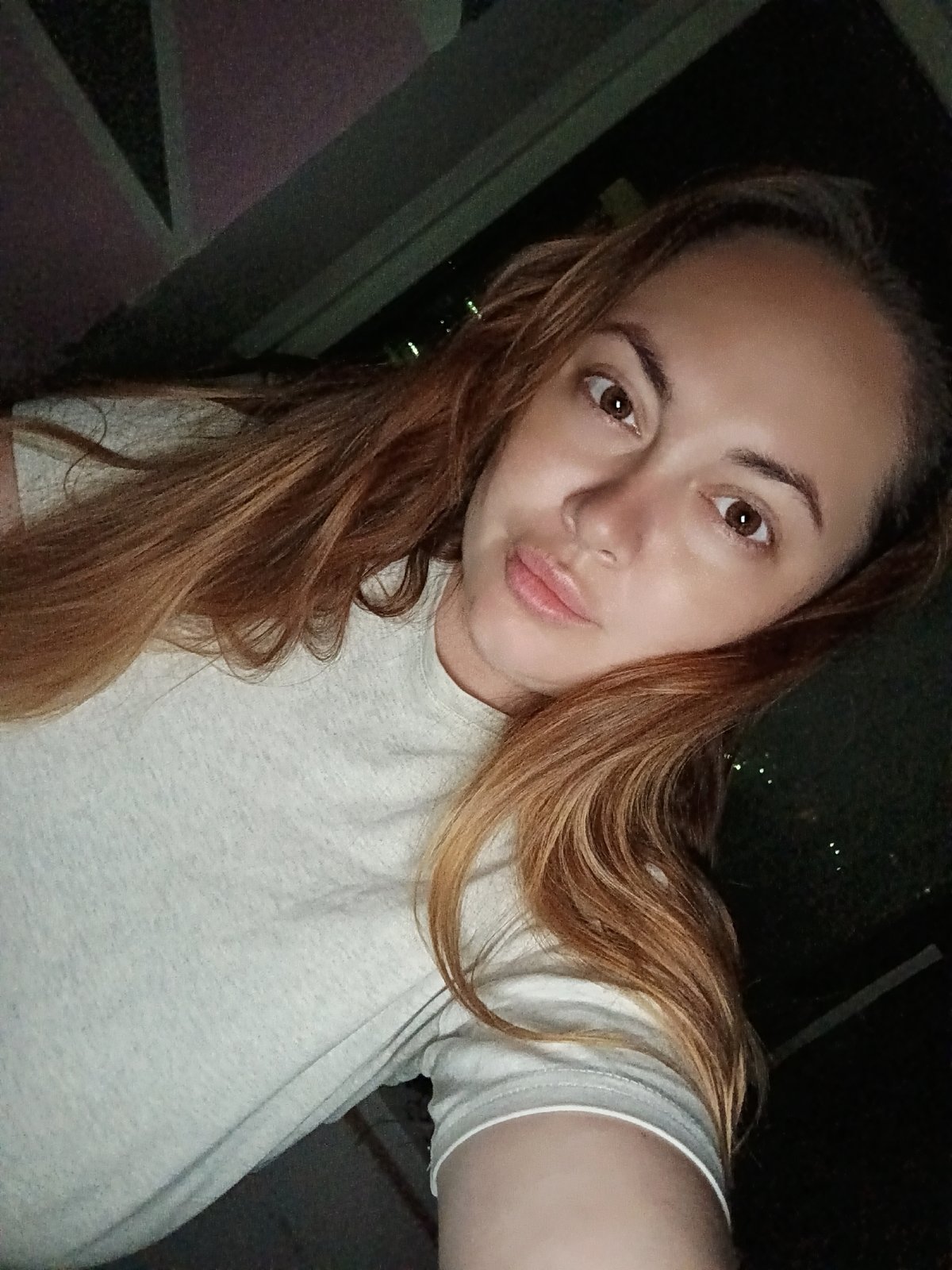 Late-night selfies and a moody cloudy moon shot