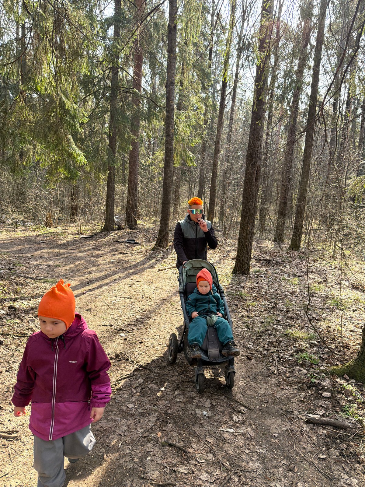 Family forest walk documented in early morning Chaikovsky outing