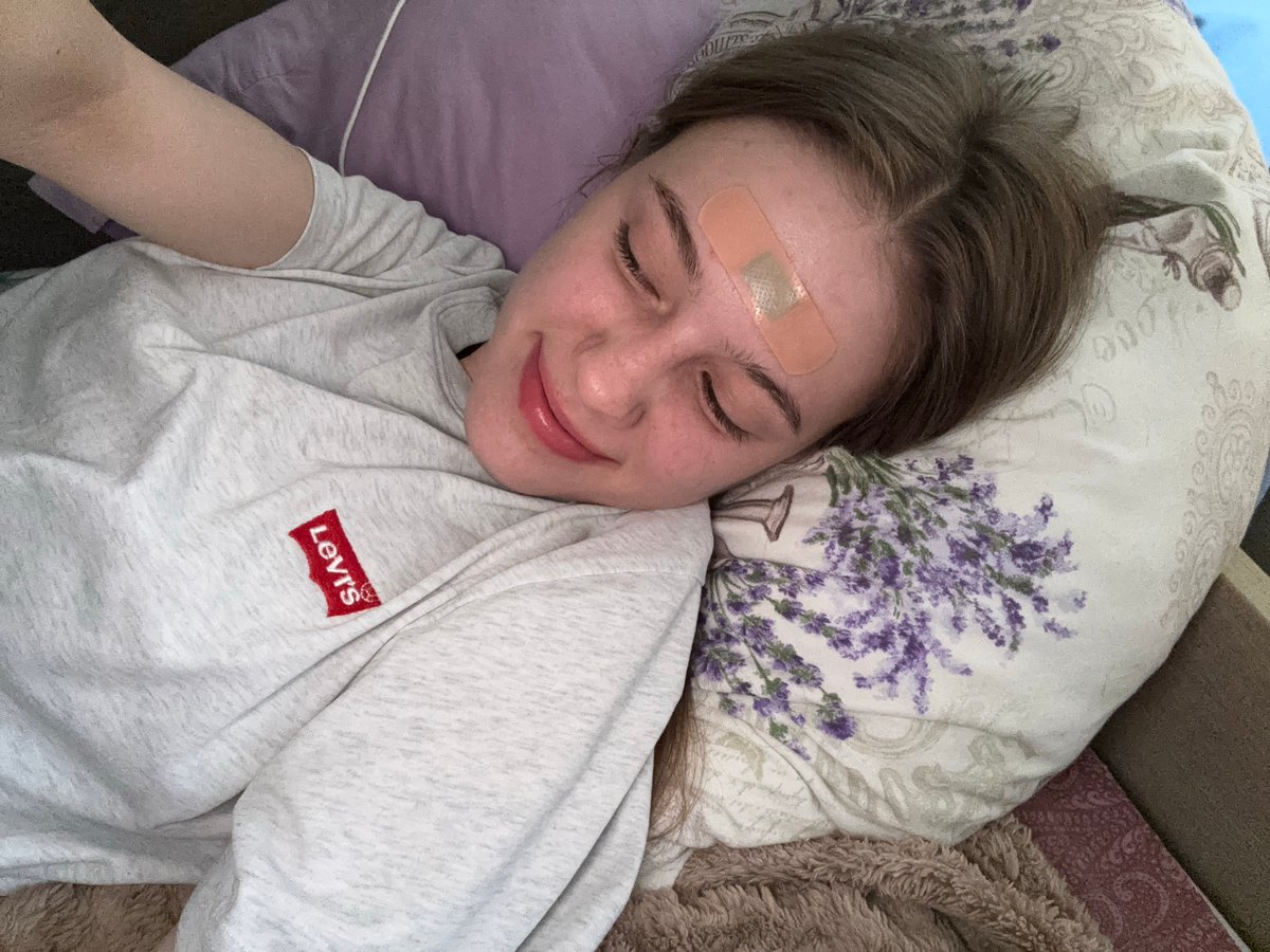 Recovery day at home: bandaged, bed rest, kitchen life