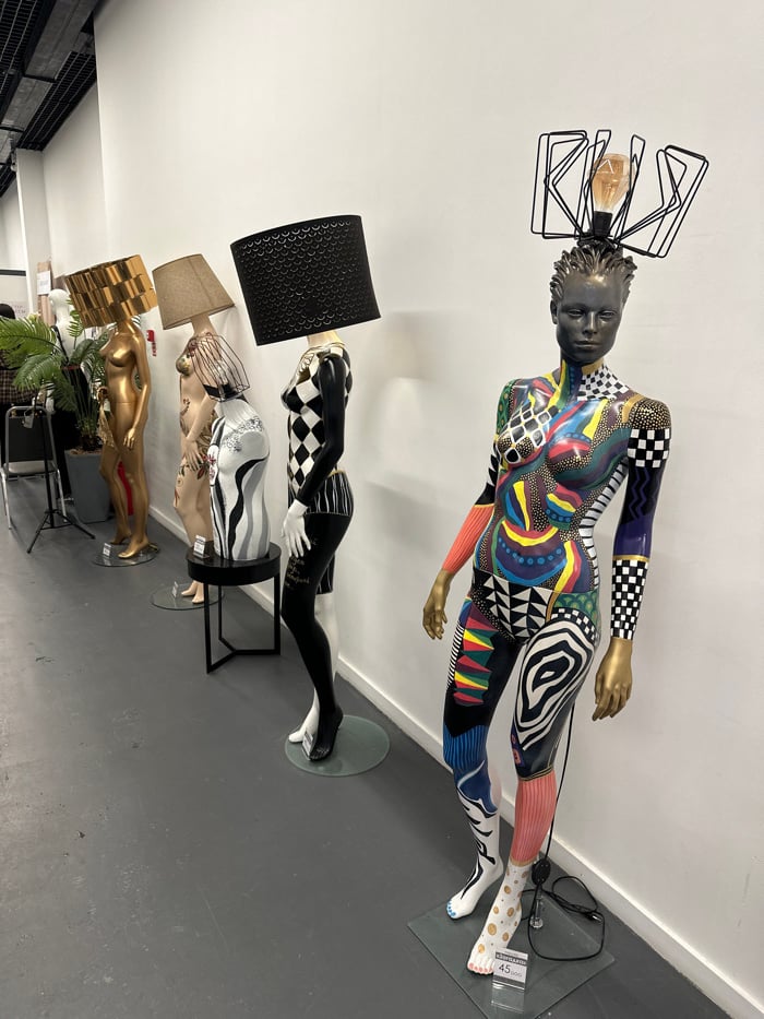 Contemporary art exhibition documented in Nizhny Novgorod galleries