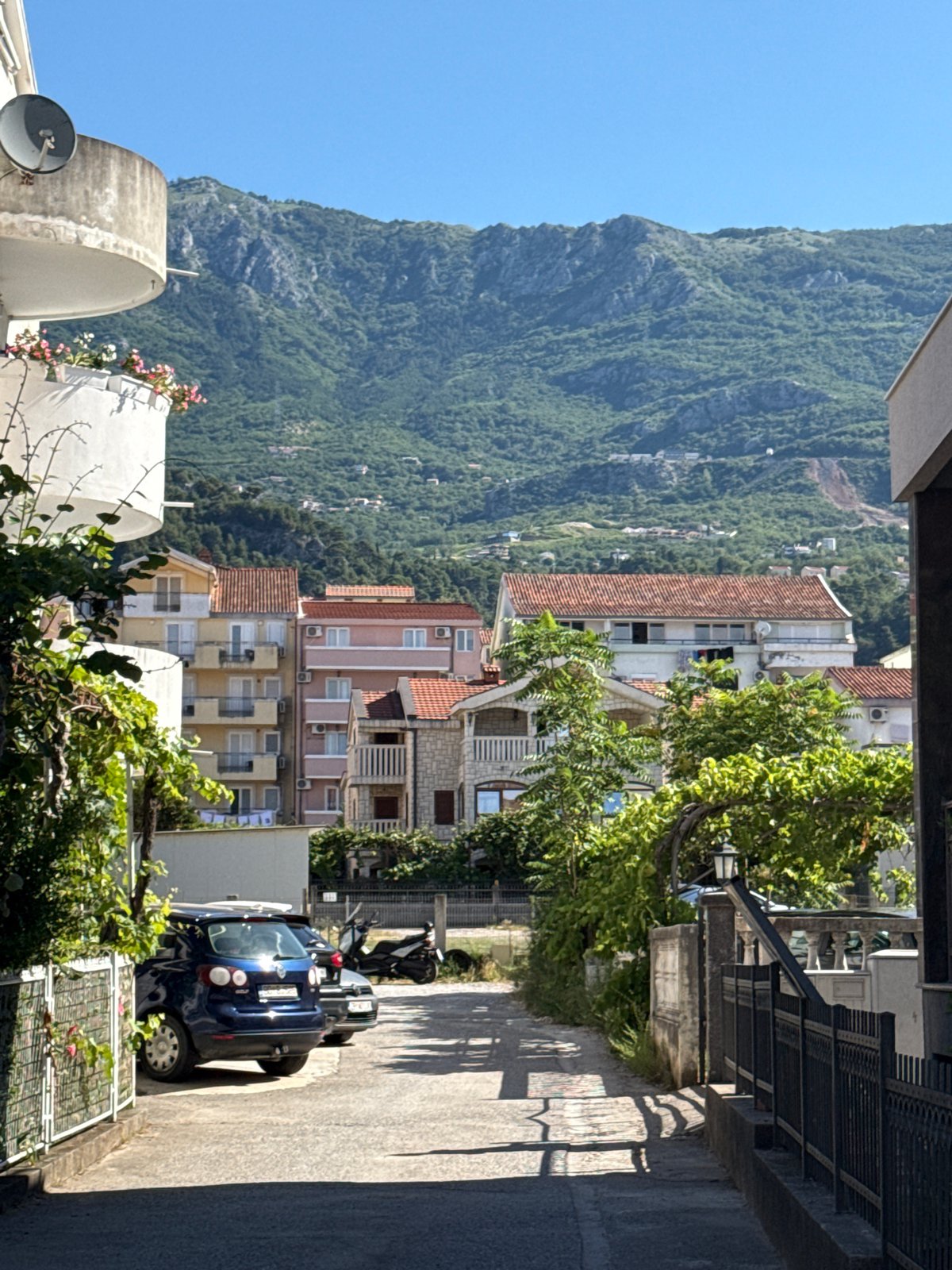 Morning in Budva: streets, buildings, and a car ride