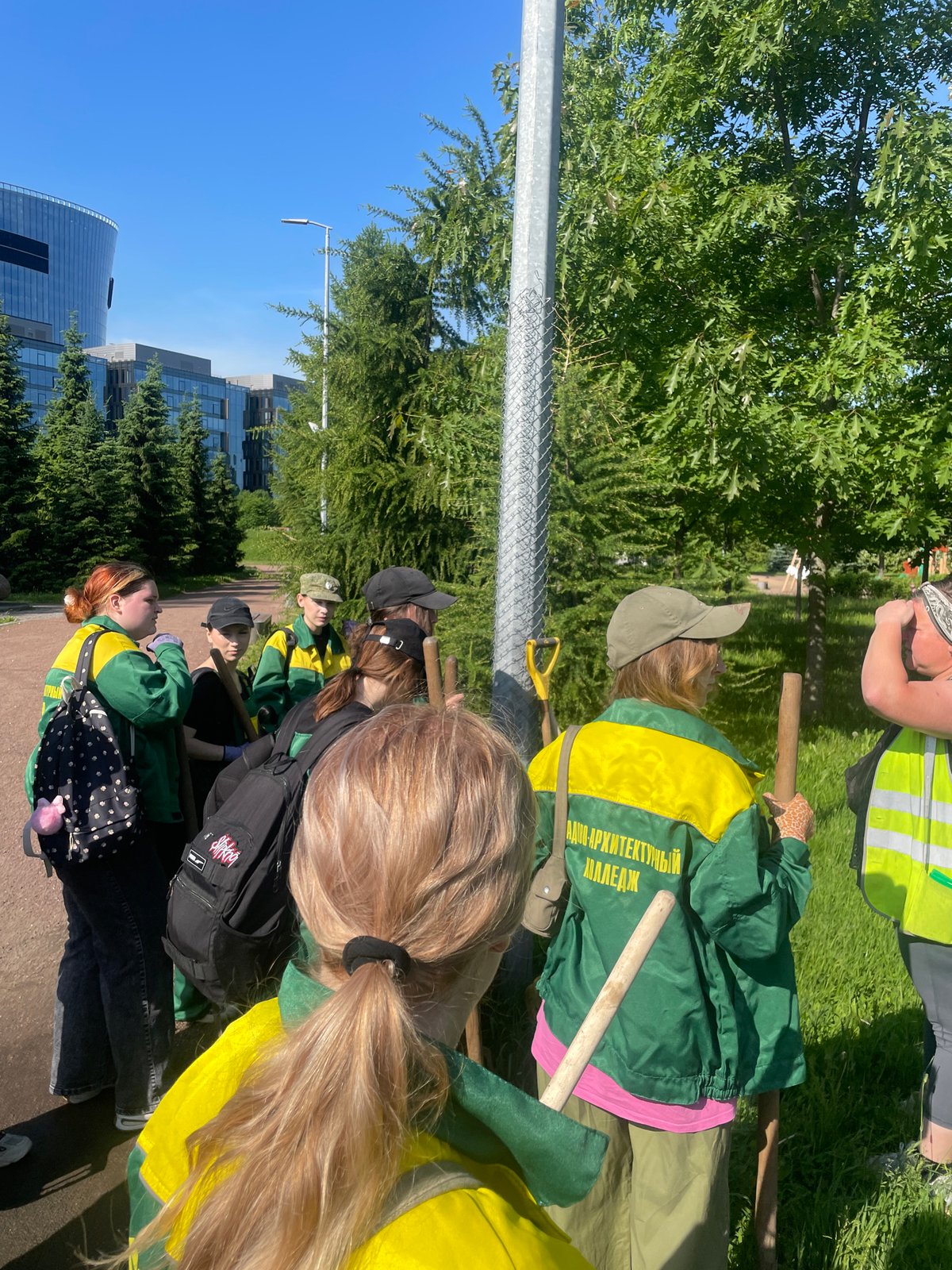 Architecture students conduct morning park cleanup in Saint Petersburg