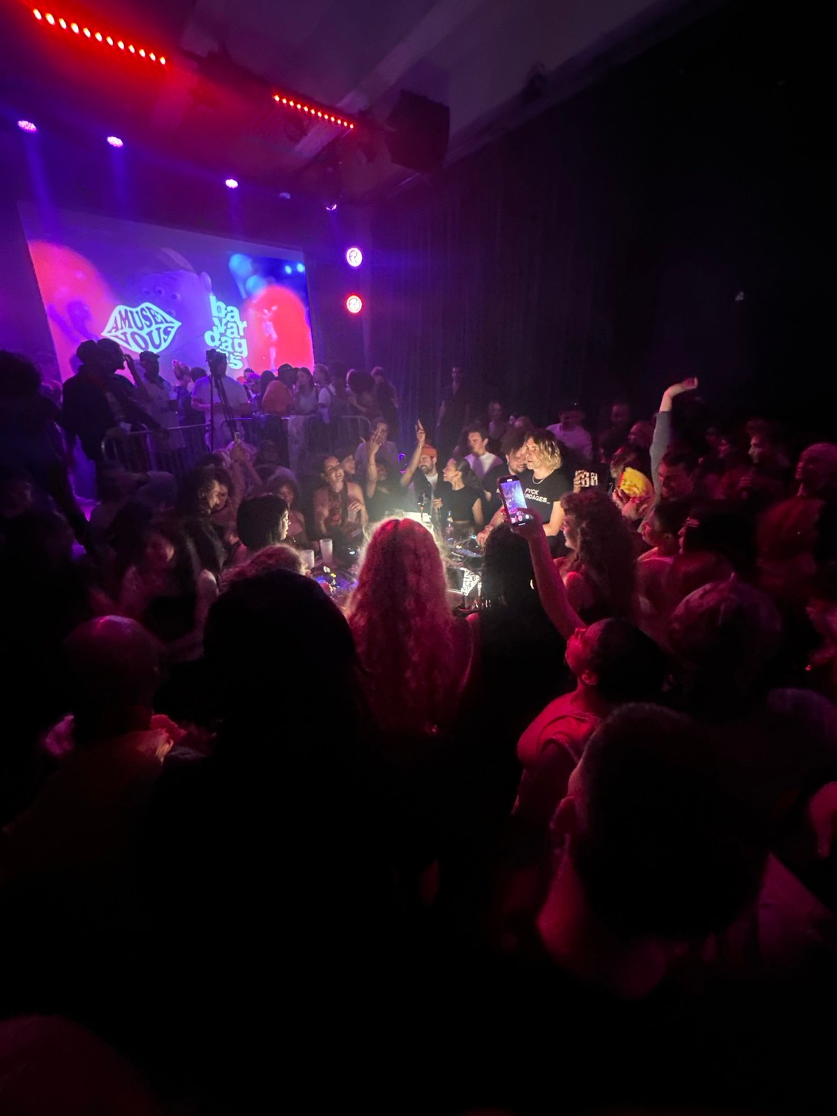 Concert draws packed crowd in Pantin, France