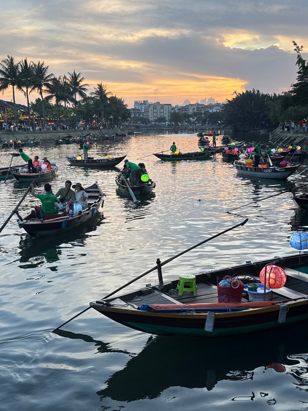 Evening boat activity observed along Hội An waterfront