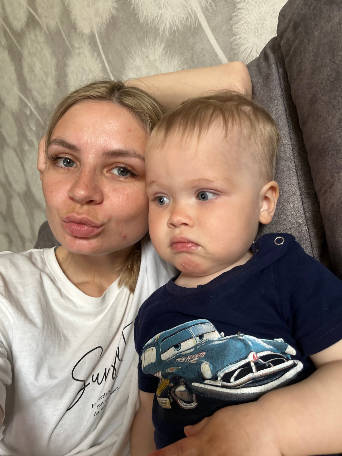 Daily life moments captured across Chaikovsky, Russia Thursday afternoon