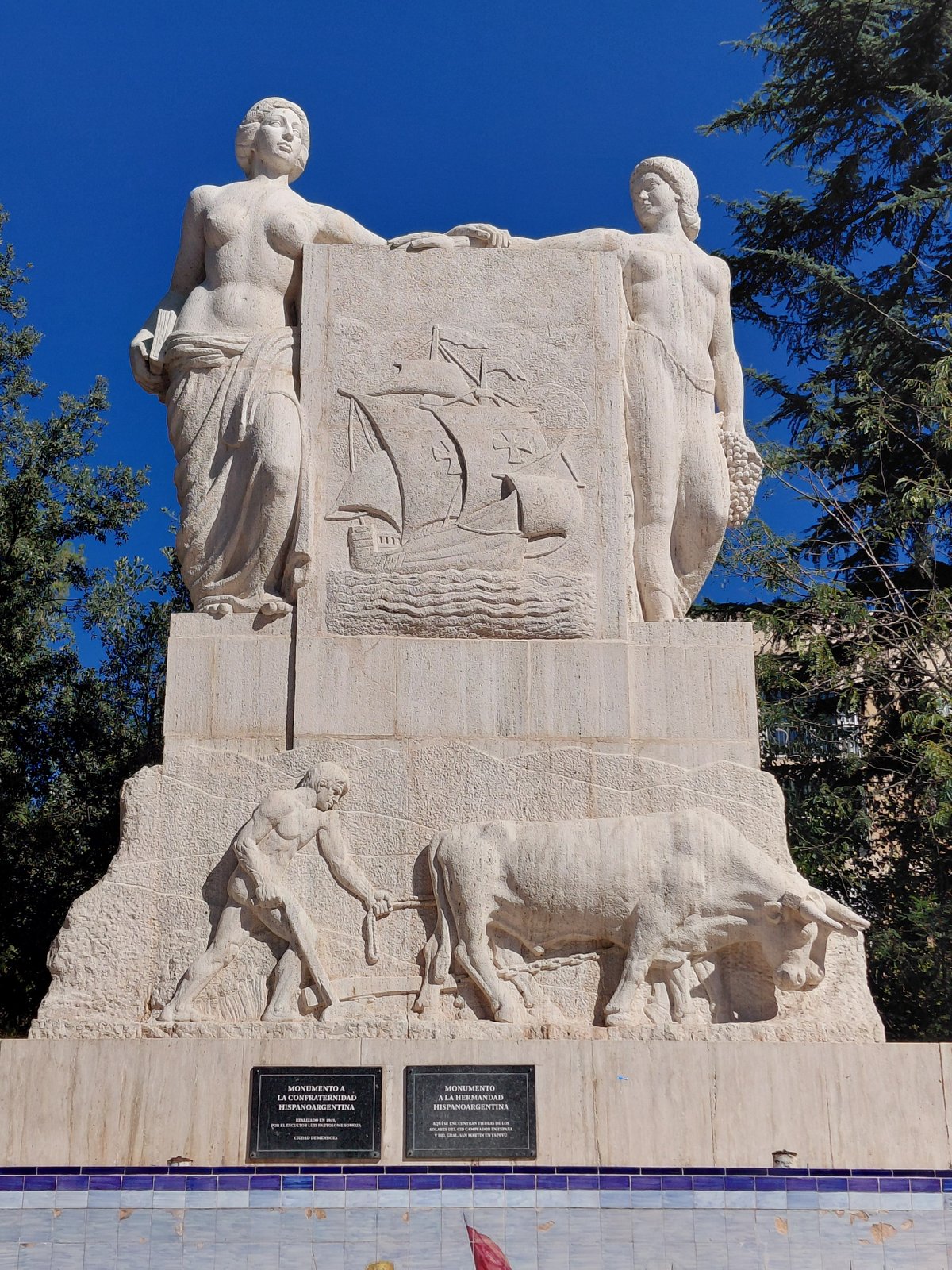 Spanish-Argentine Brotherhood Monument documented in Mendoza park