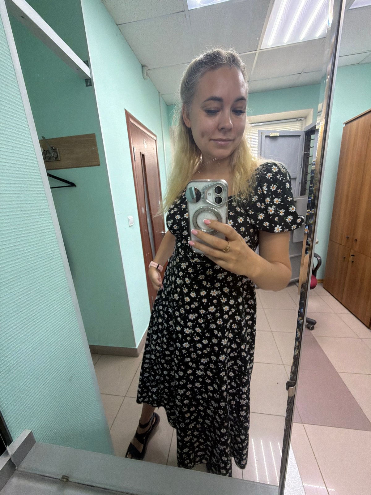 Morning coffee routine and selfies in Chaikovsky