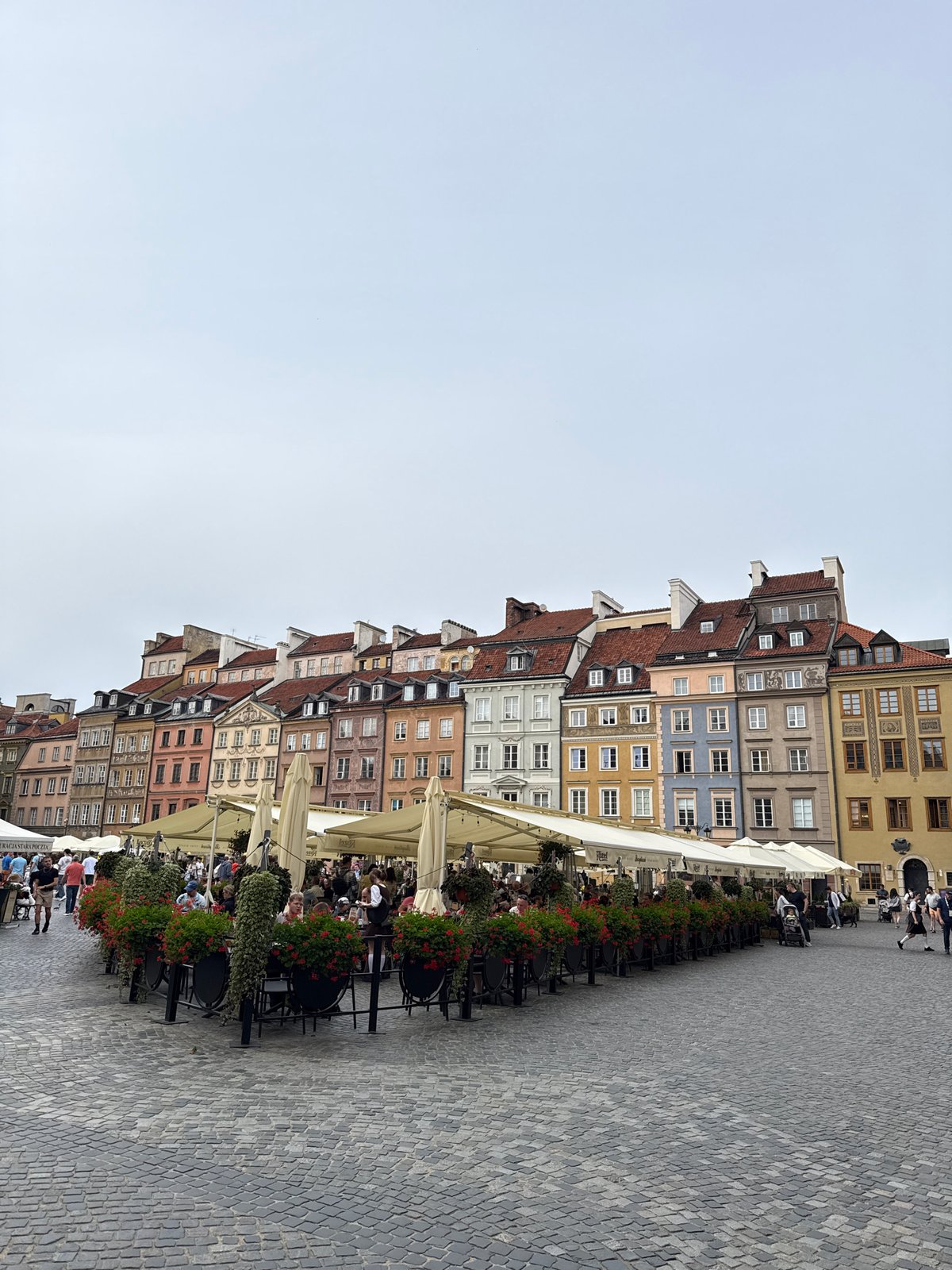 Wandering Warsaw's Old Town: market square to medieval walls