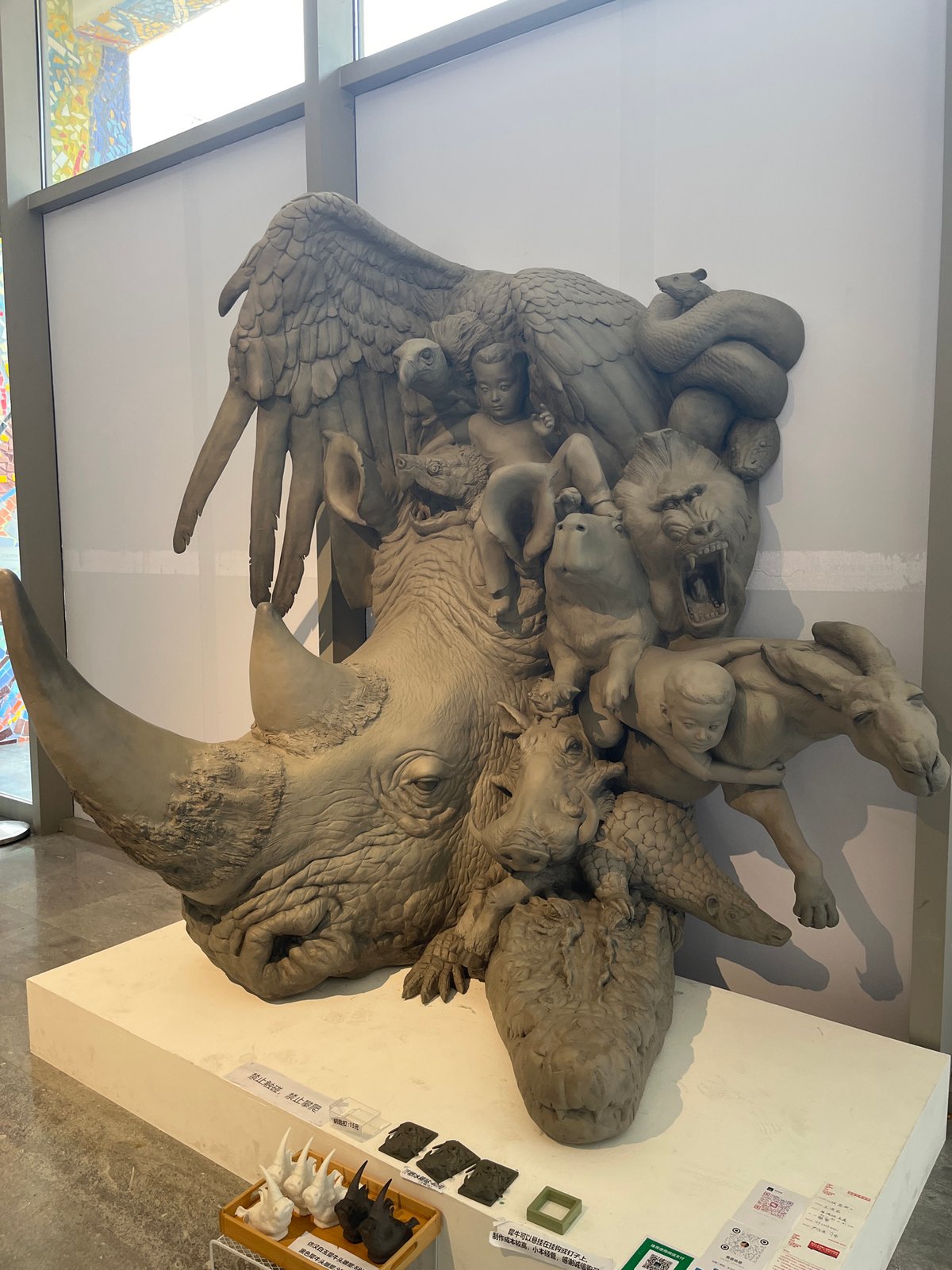 Mixed-media art exhibition draws visitors in Chongqing High-tech Zone