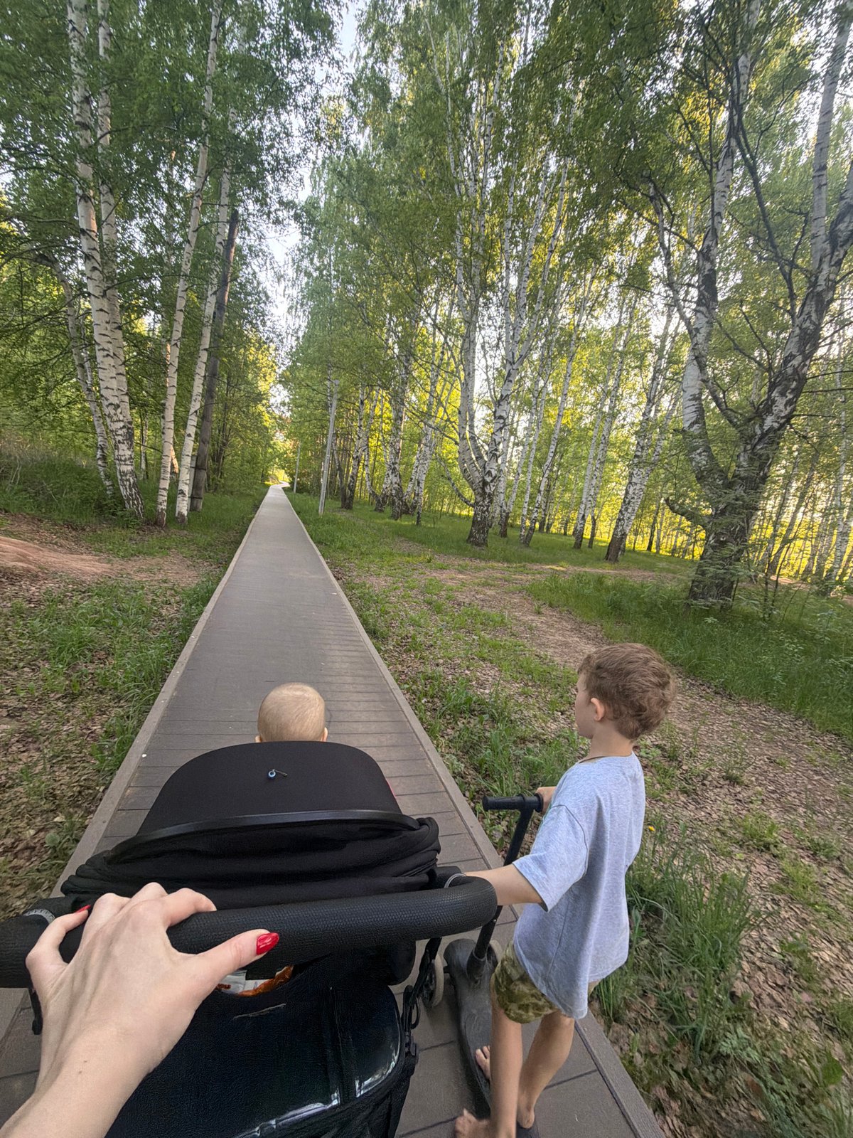 Family enjoys afternoon beach outing in Chaikovsky, Russia