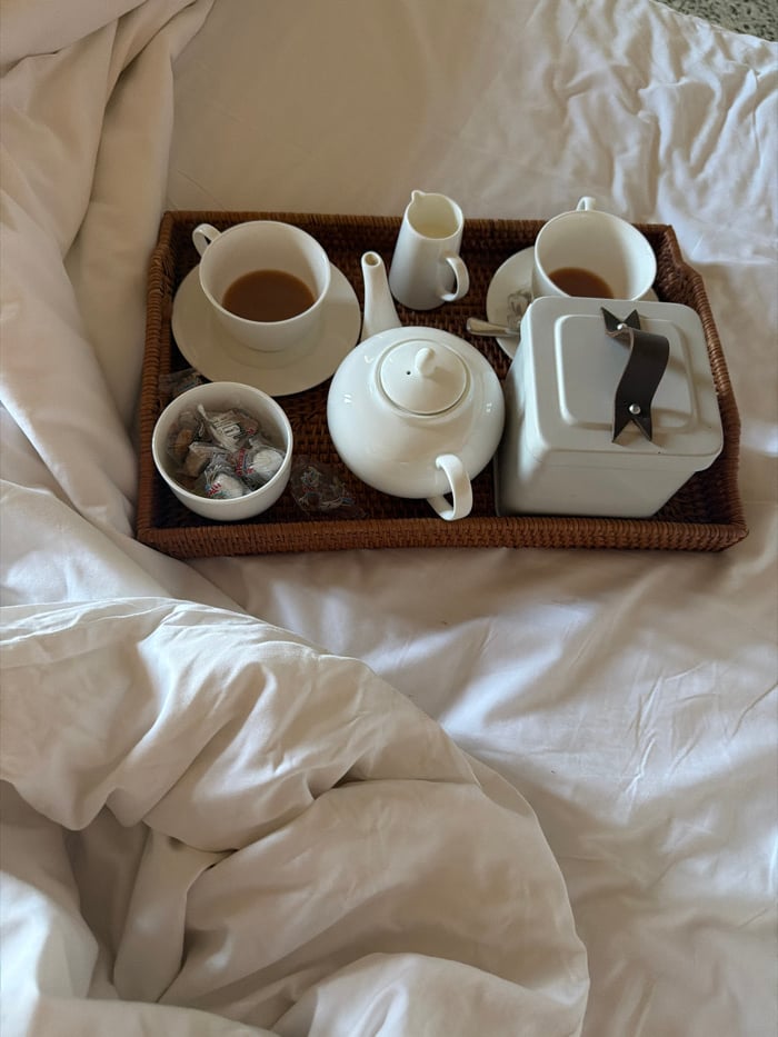 Tea service documented in West Oxfordshire hotel room