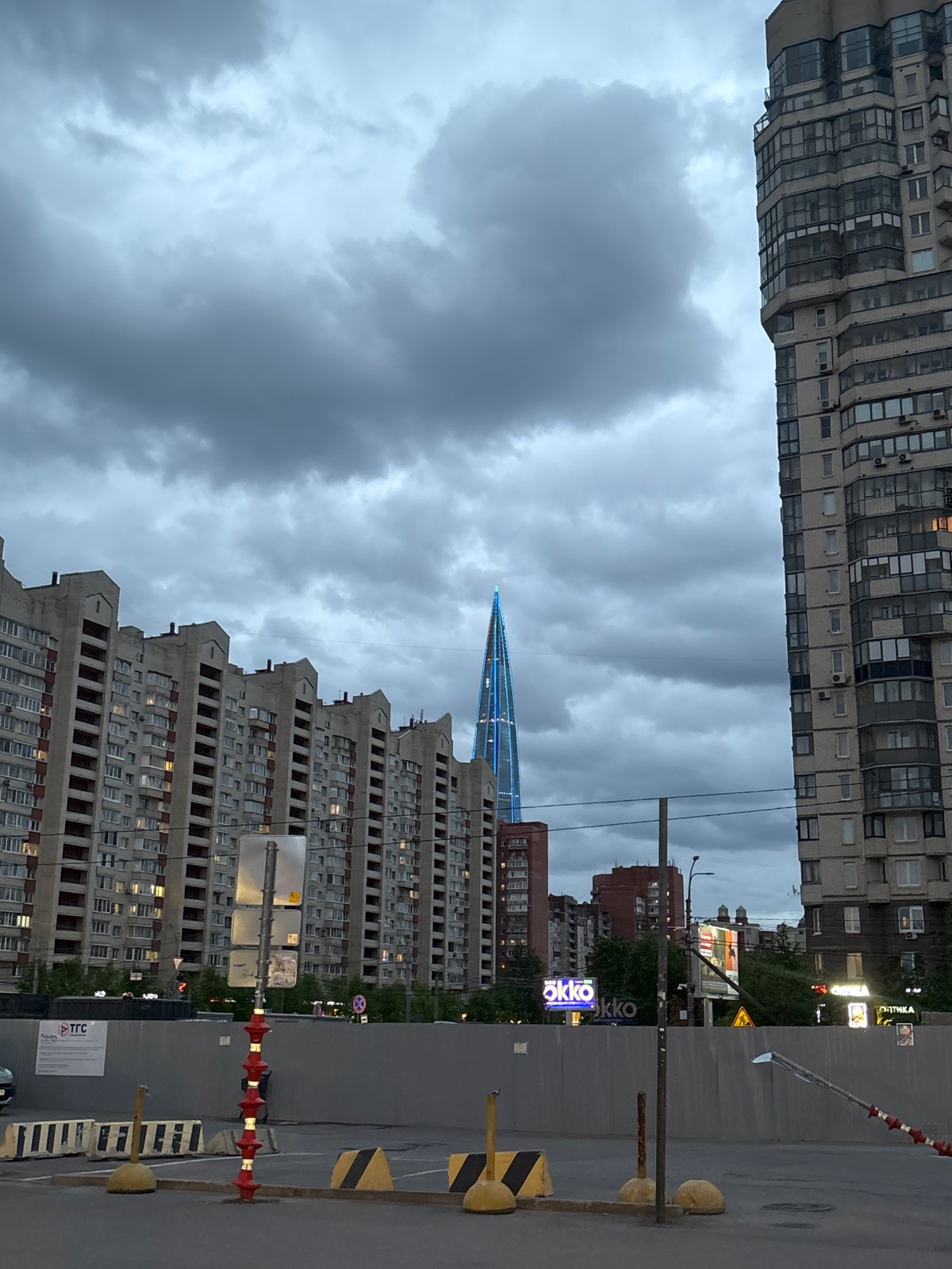 Cloudy evening view captured in Saint Petersburg, Russia