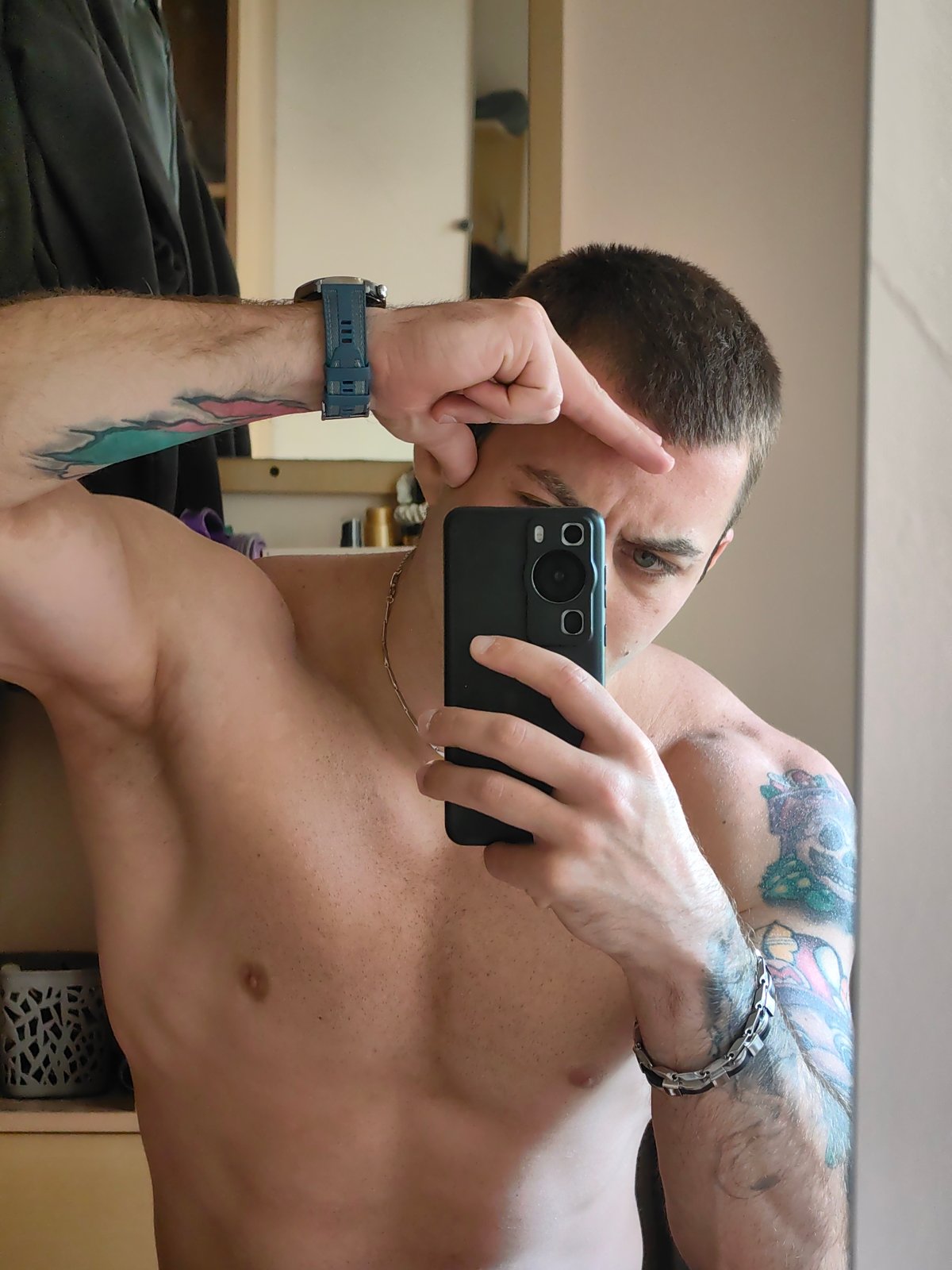 Lazy summer morning in a Varna apartment, selfies and coffee