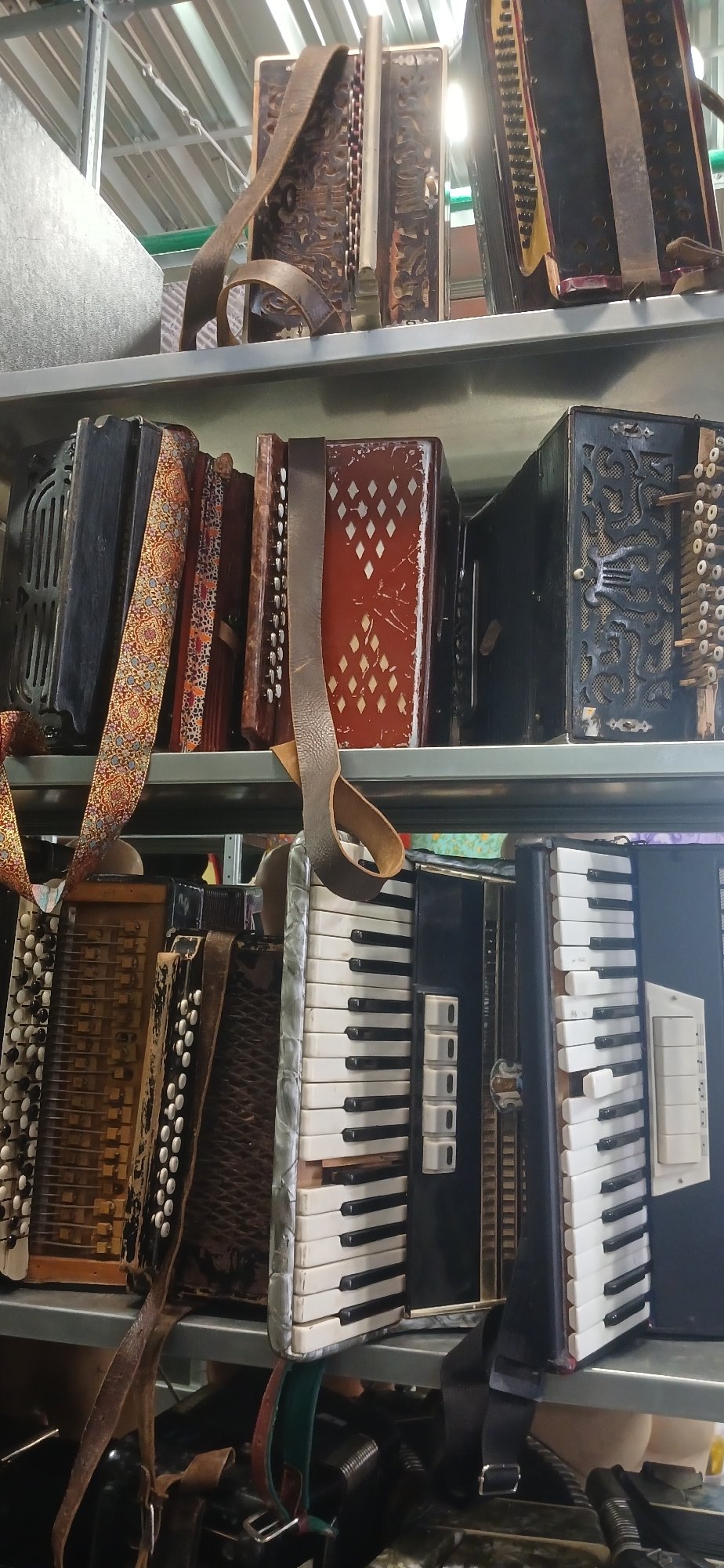 Vintage shop documentation captures Moscow's secondhand treasures
