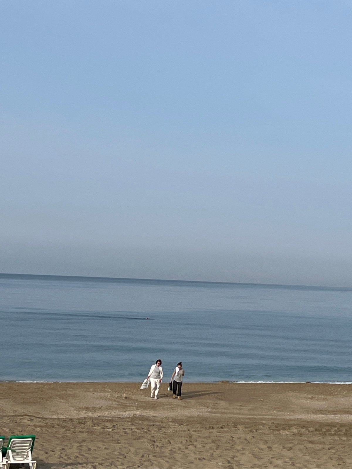 Morning beach scenes documented along Alanya, Turkey coastline