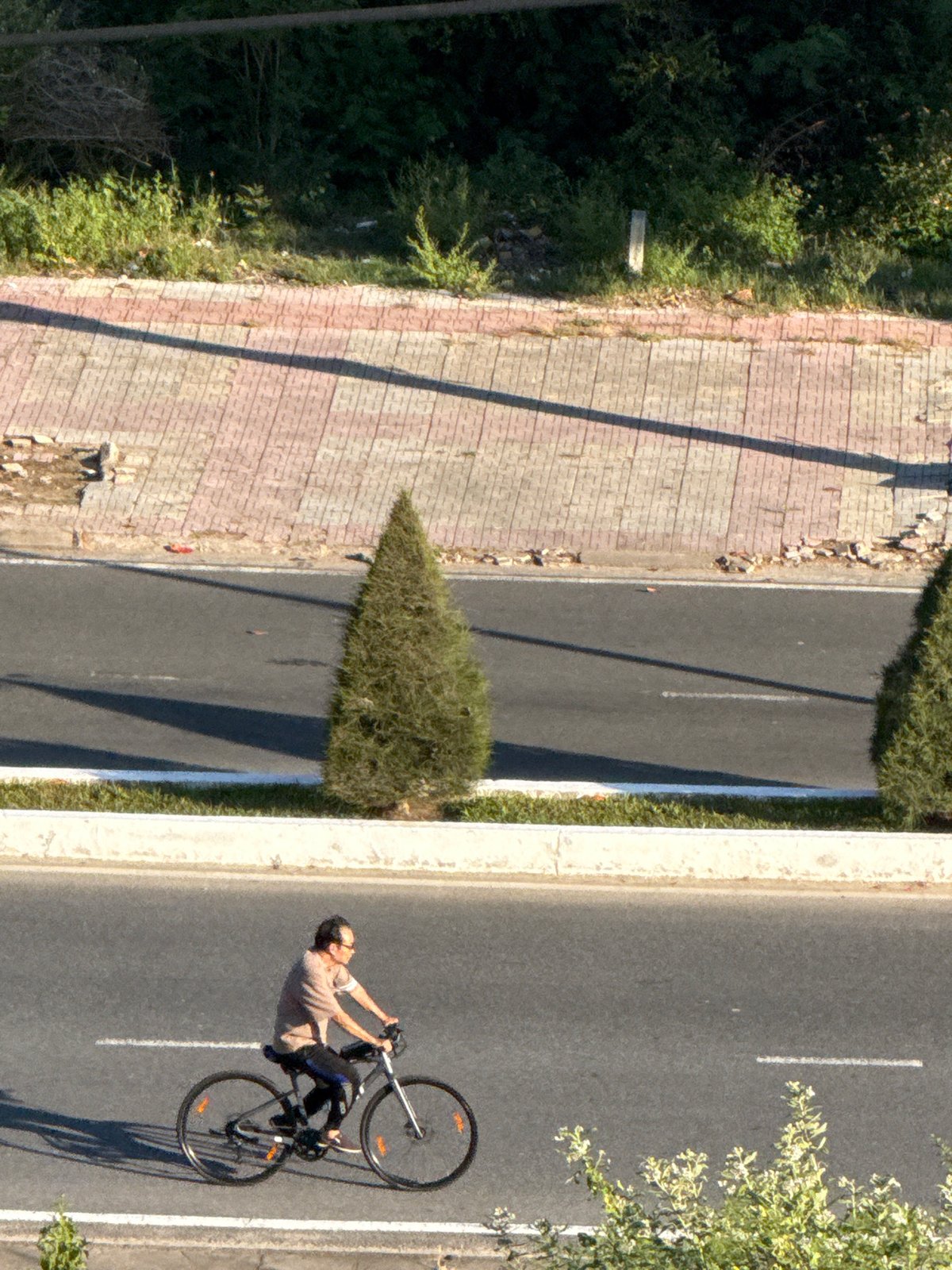Morning street life and urban sprawl across Bac Nha Trang Ward