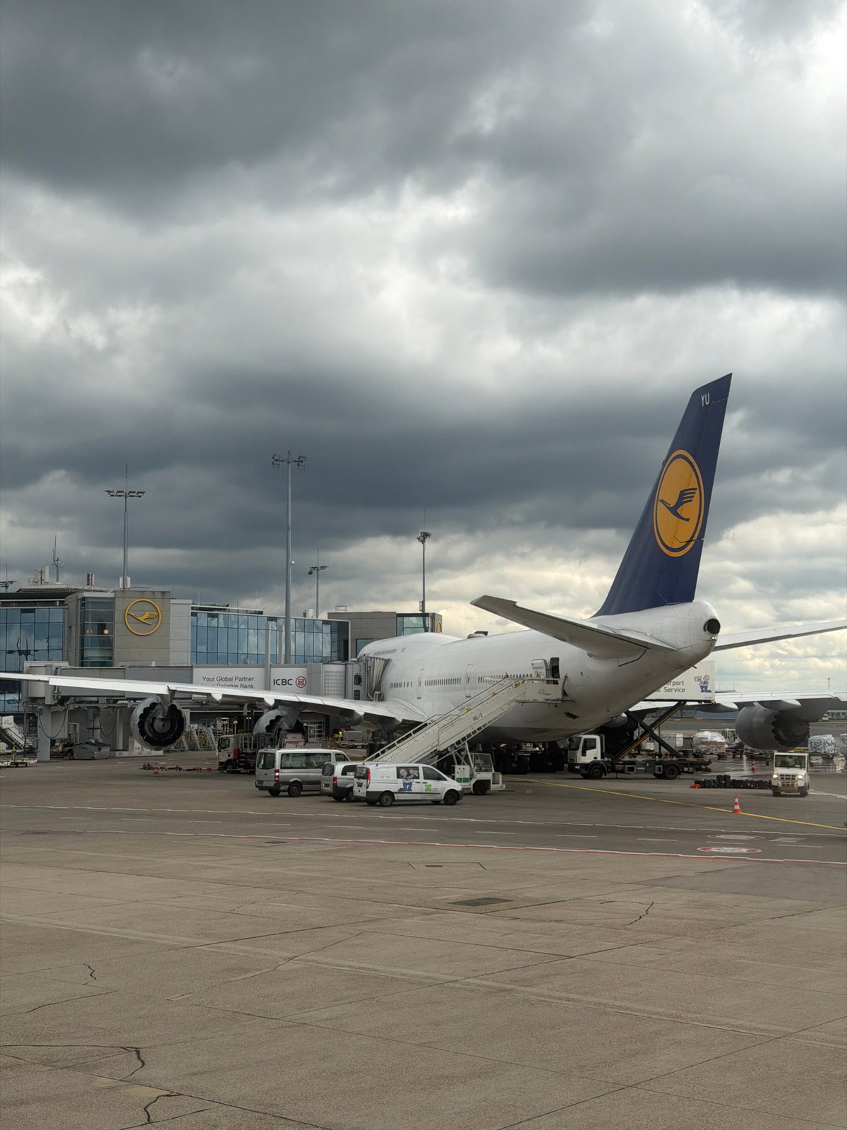 Routine aircraft operations observed at Frankfurt Airport