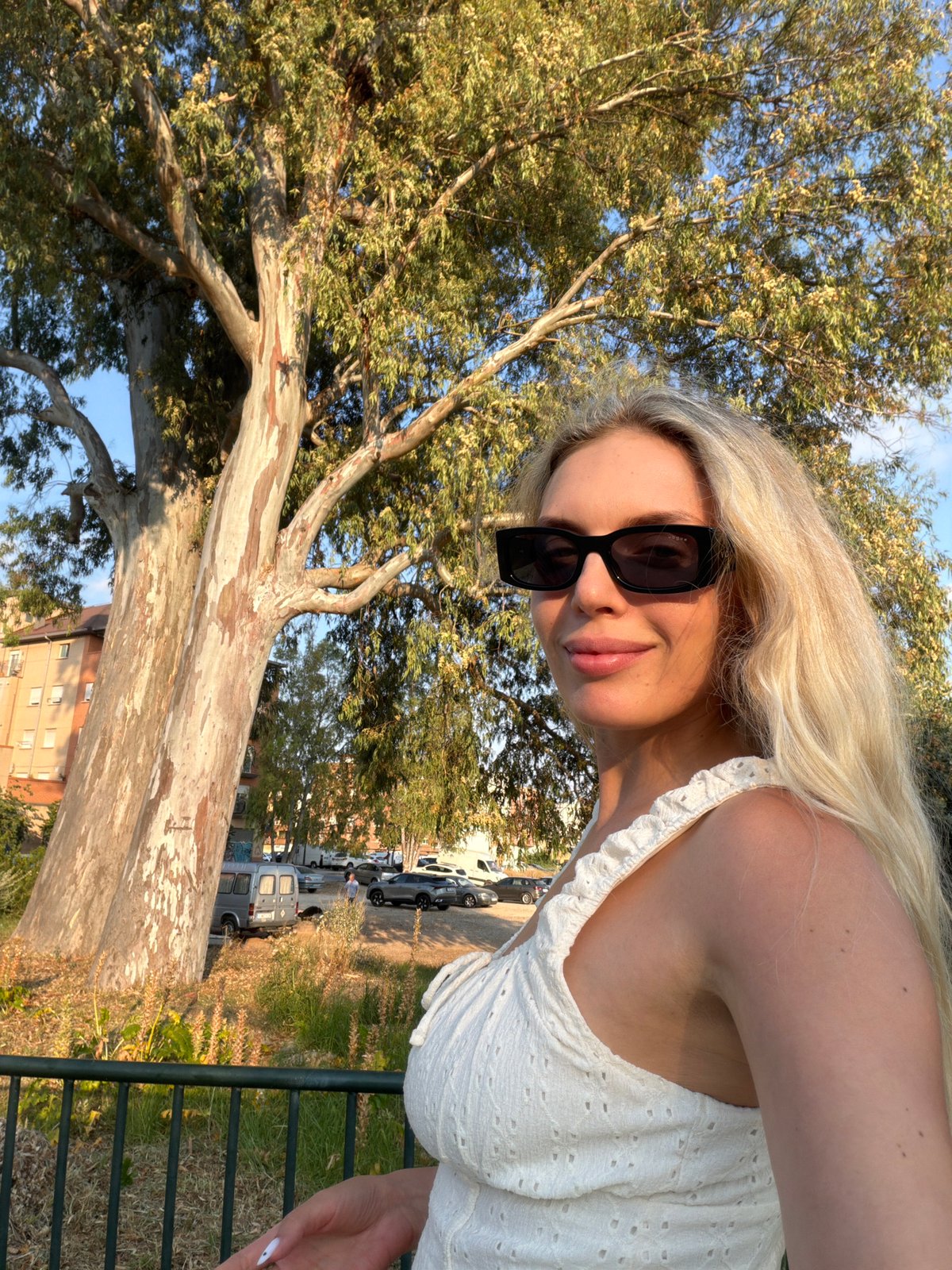 Summer afternoon selfies and street scenes in Benimàmet-beniferri