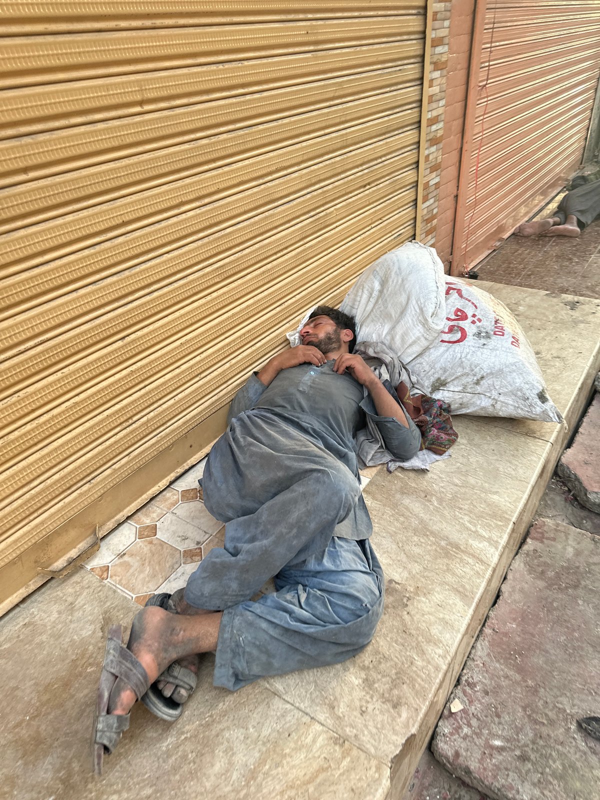 Daily street life documented in Quetta marketplace district