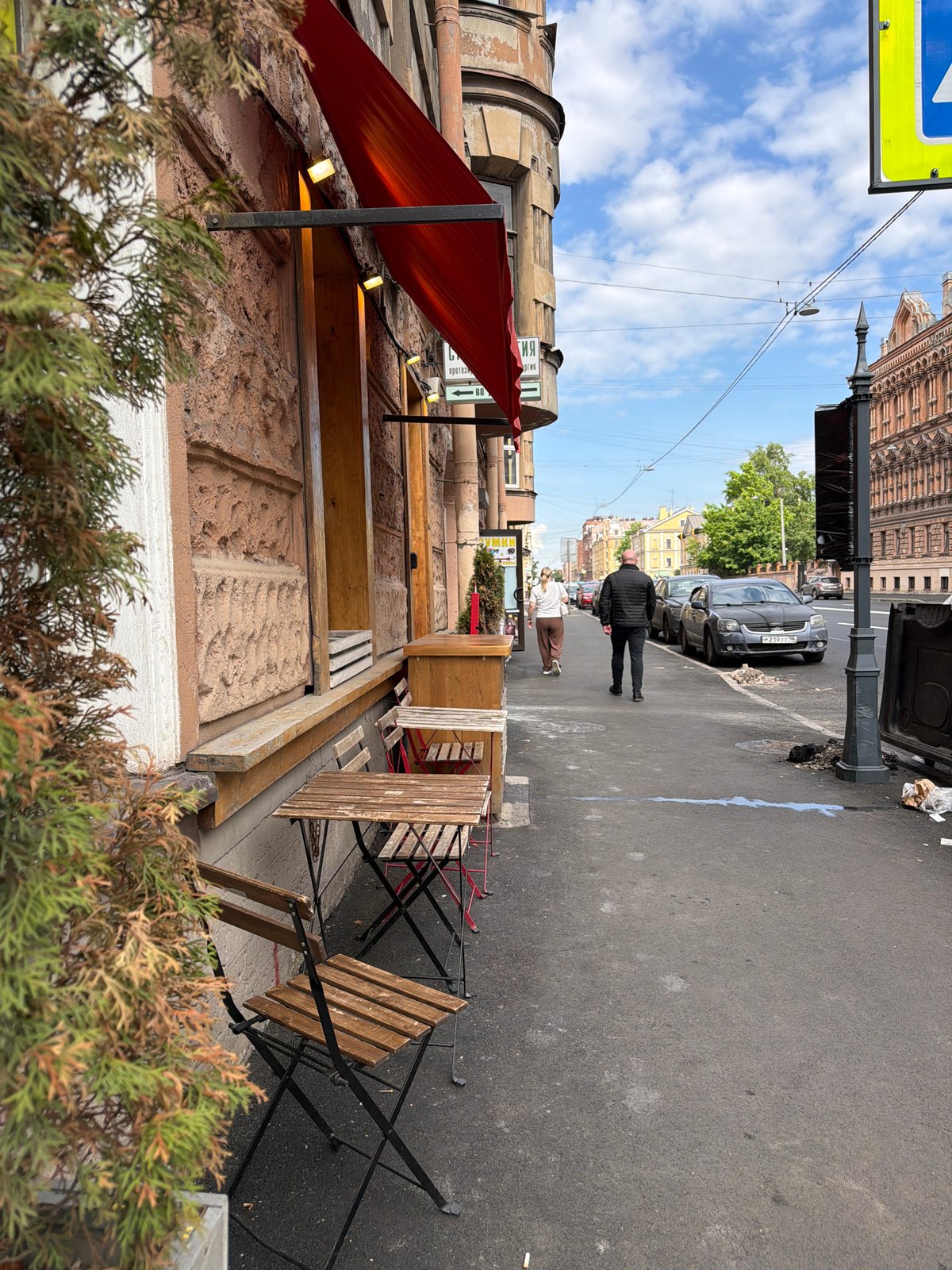 Morning street scenes documented across Saint Petersburg neighborhoods