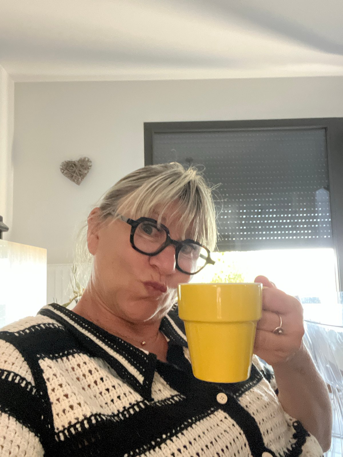 Casual morning snapshots at home in Chambœuf