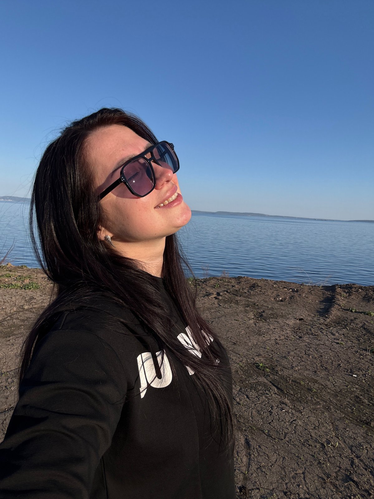 Witnesses document waterfront scenes with erosion blocks and dunes