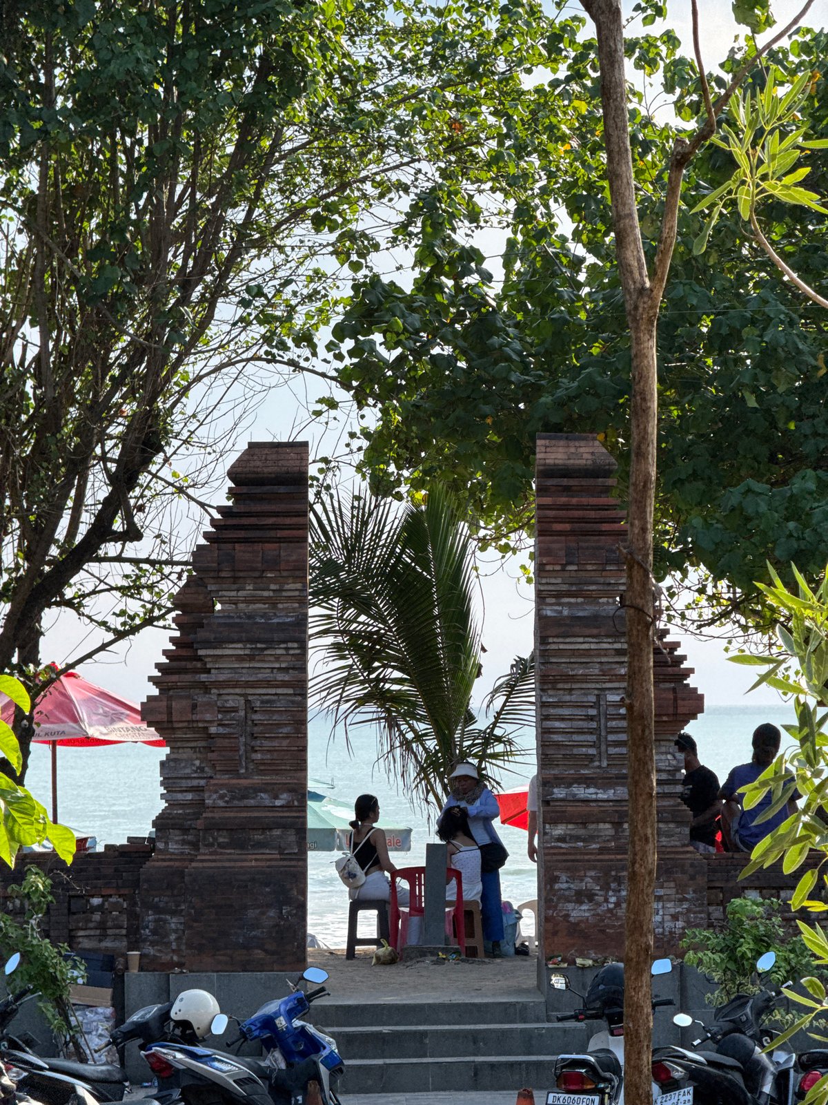 Morning cafe scenes documented in coastal Kuta, Indonesia